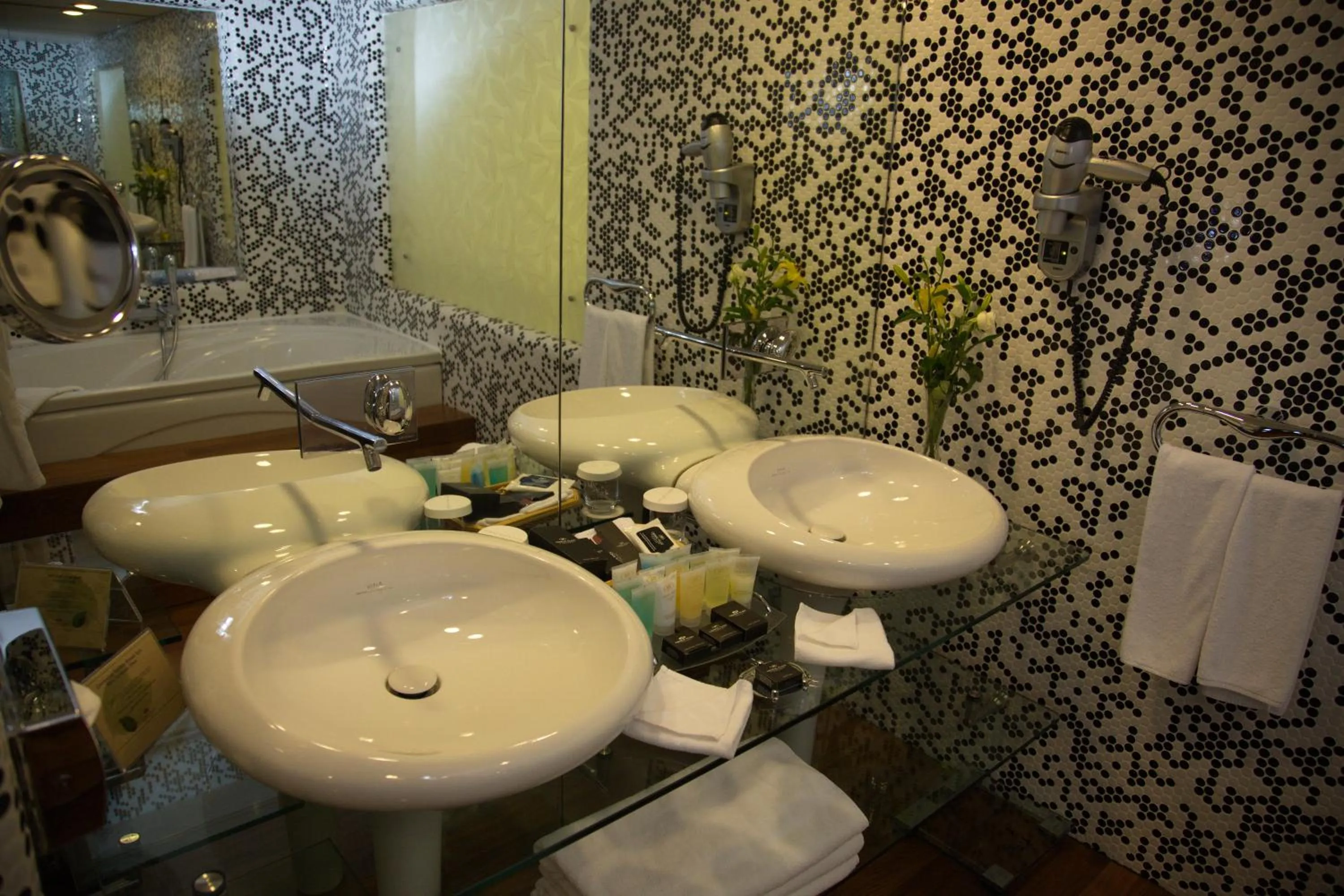 Bathroom in CPAnkara Hotel
