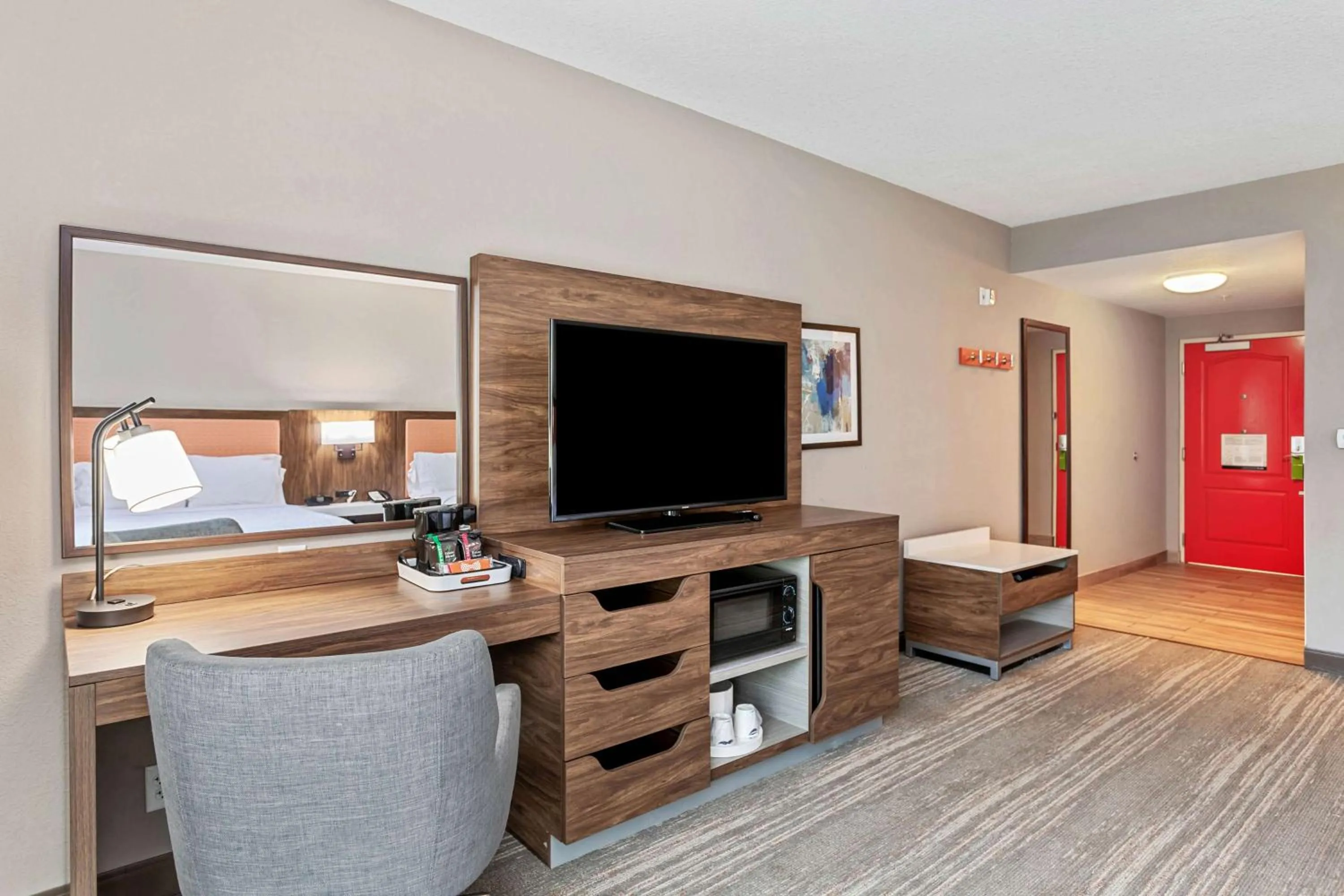 Bedroom in Hampton Inn & Suites Orlando-Apopka