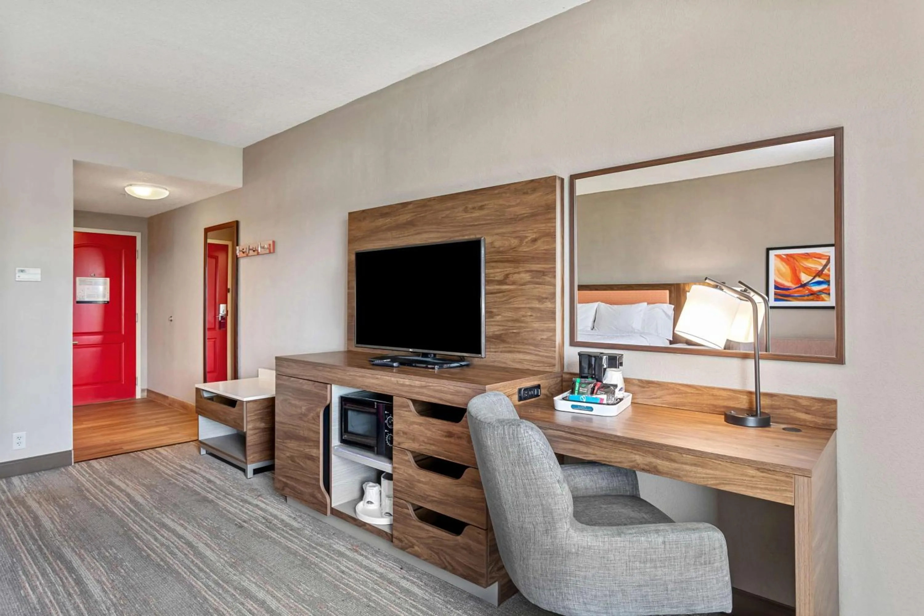 Bedroom in Hampton Inn & Suites Orlando-Apopka