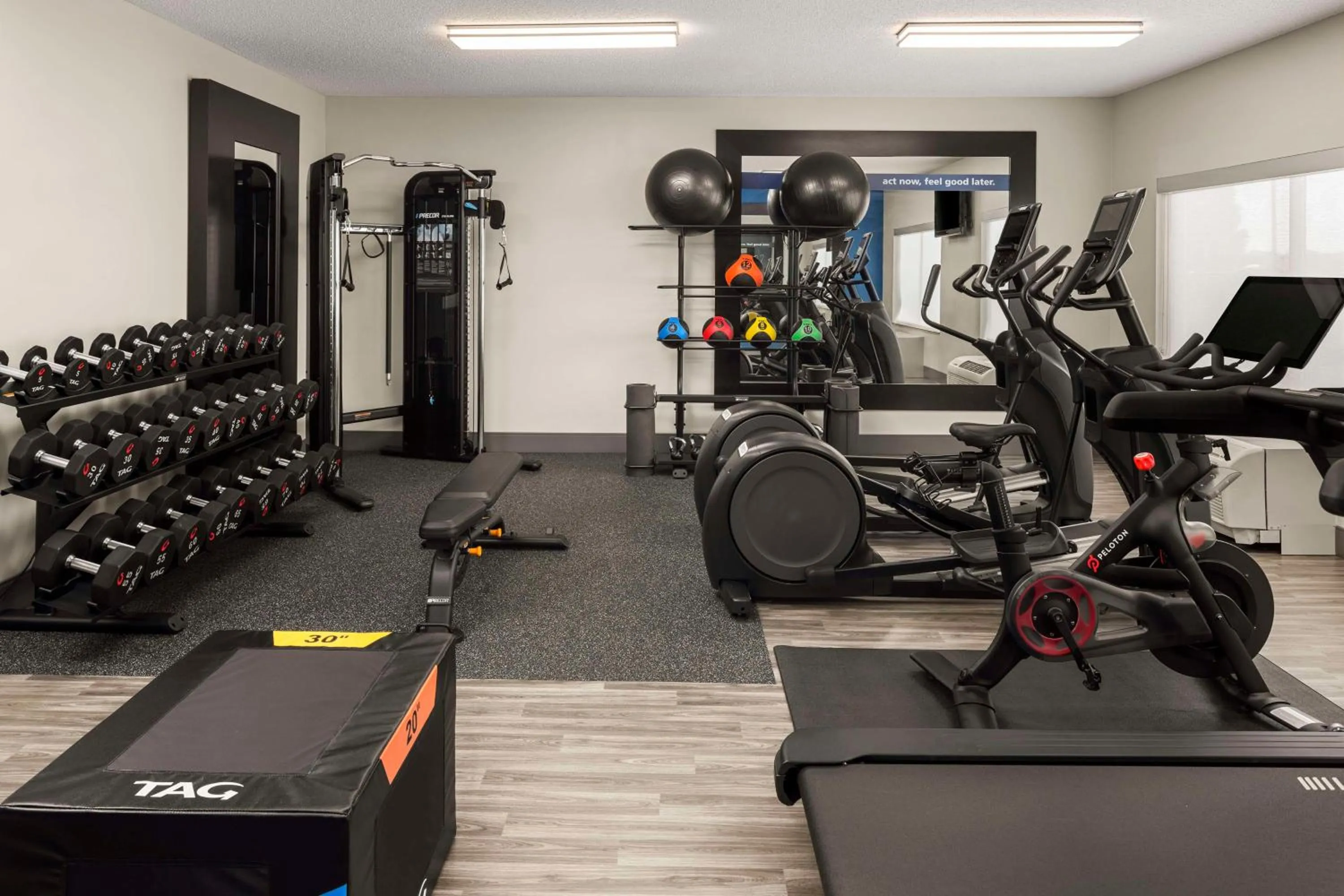 Fitness centre/facilities in Hampton Inn Fairmont