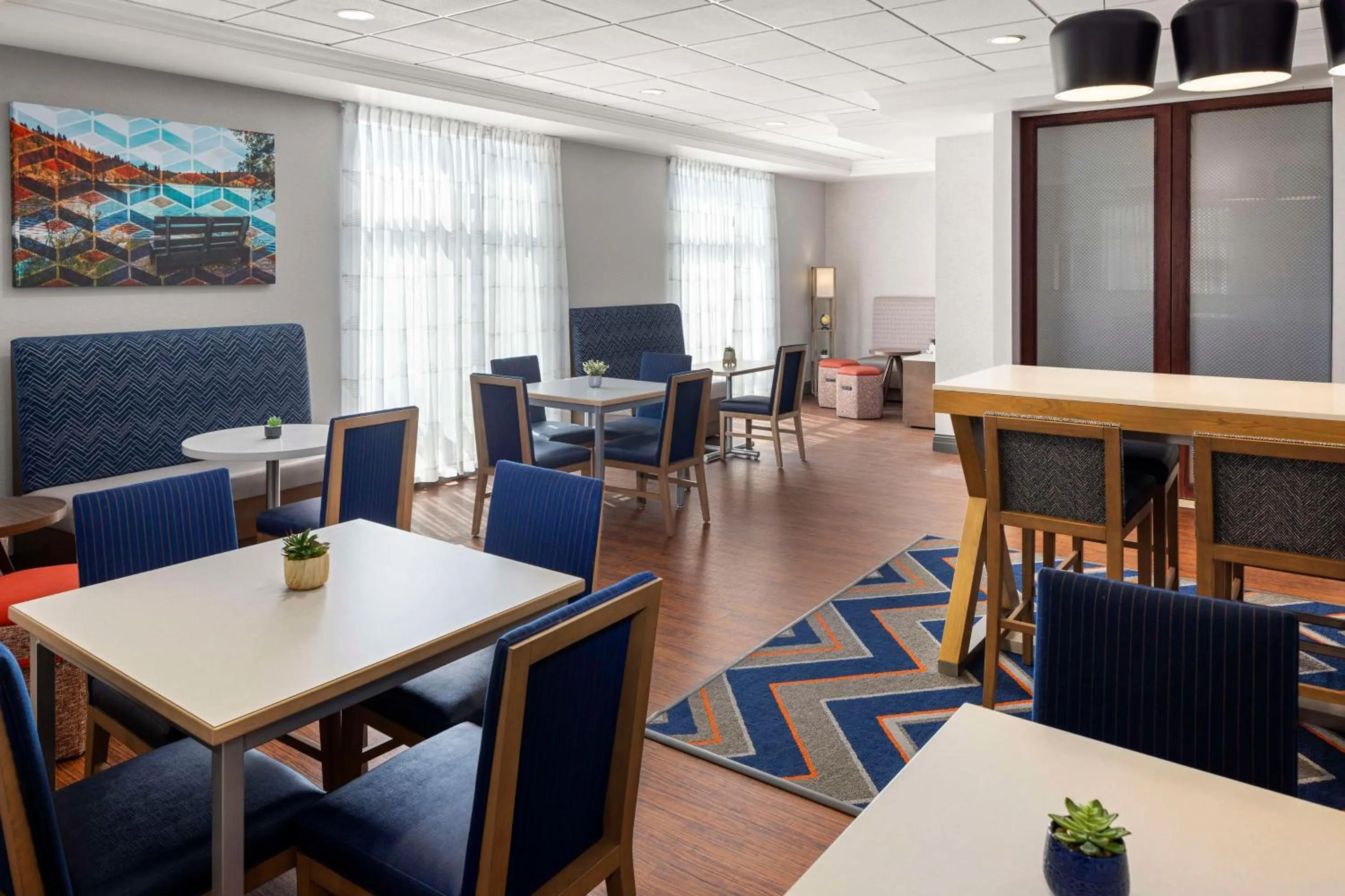 Lobby or reception in Hampton Inn Fairmont