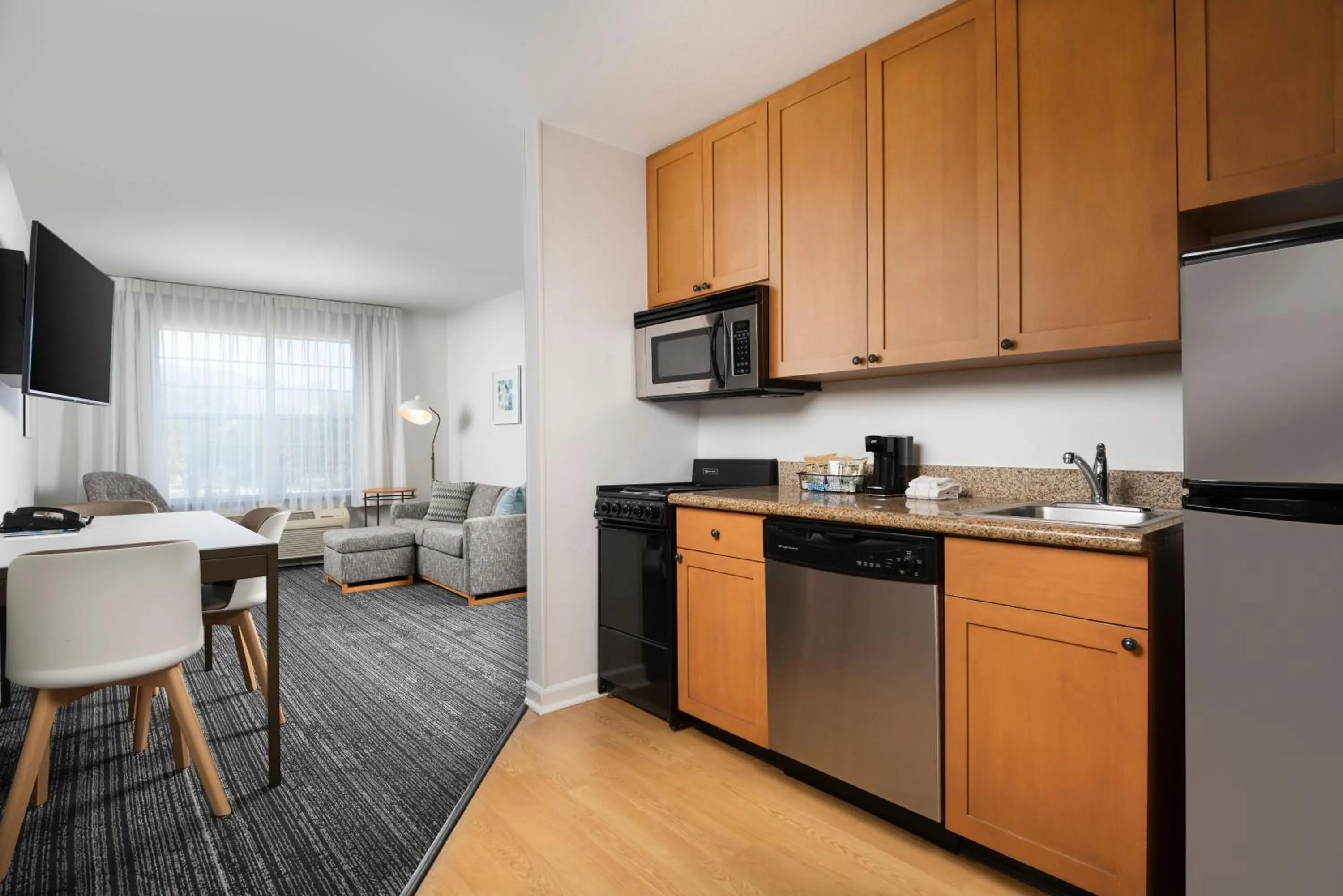 kitchen in TownePlace Suites by Marriott Sierra Vista