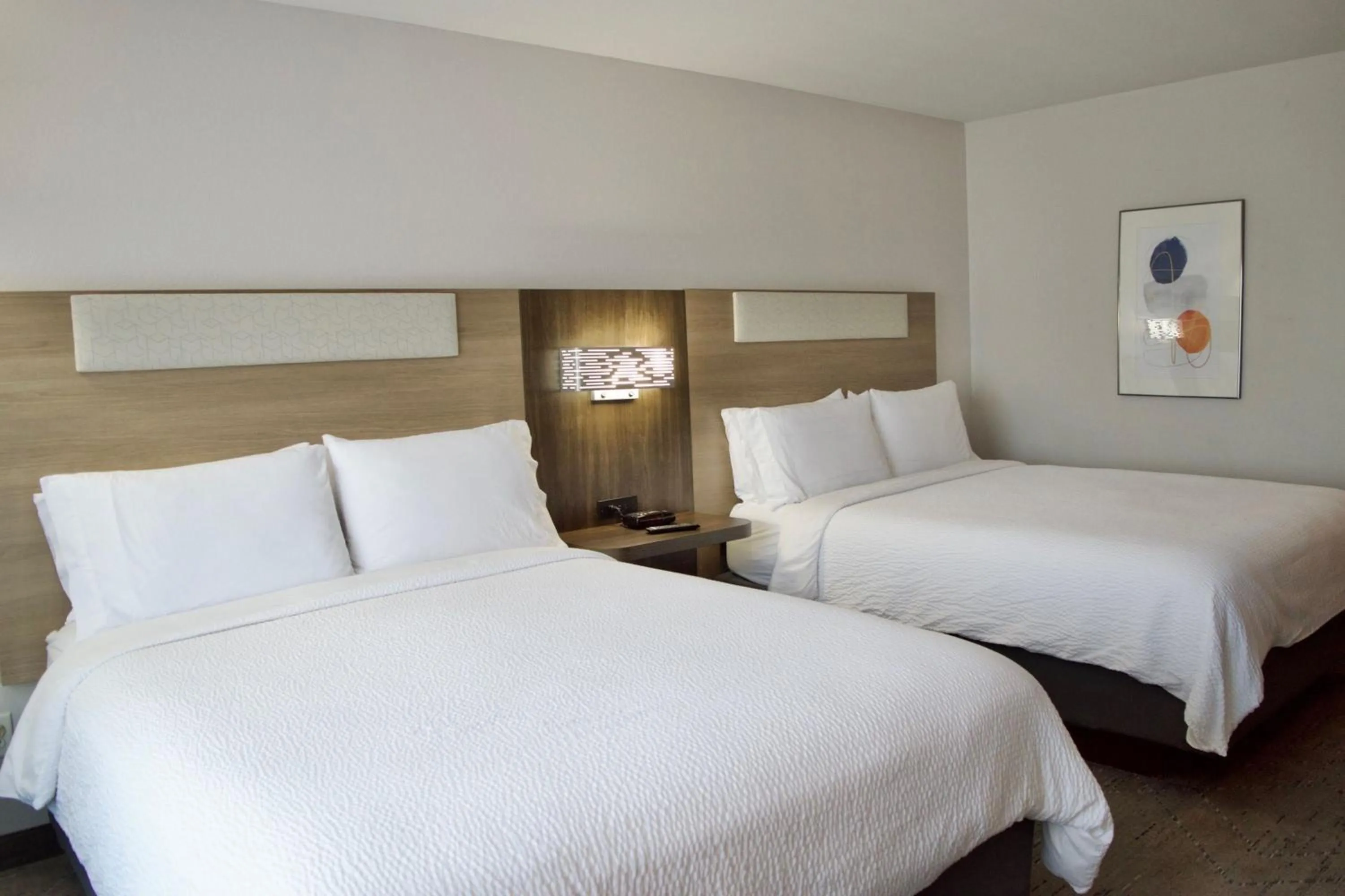 Photo of the whole room, Bed in Holiday Inn Express & Suites College Station by IHG