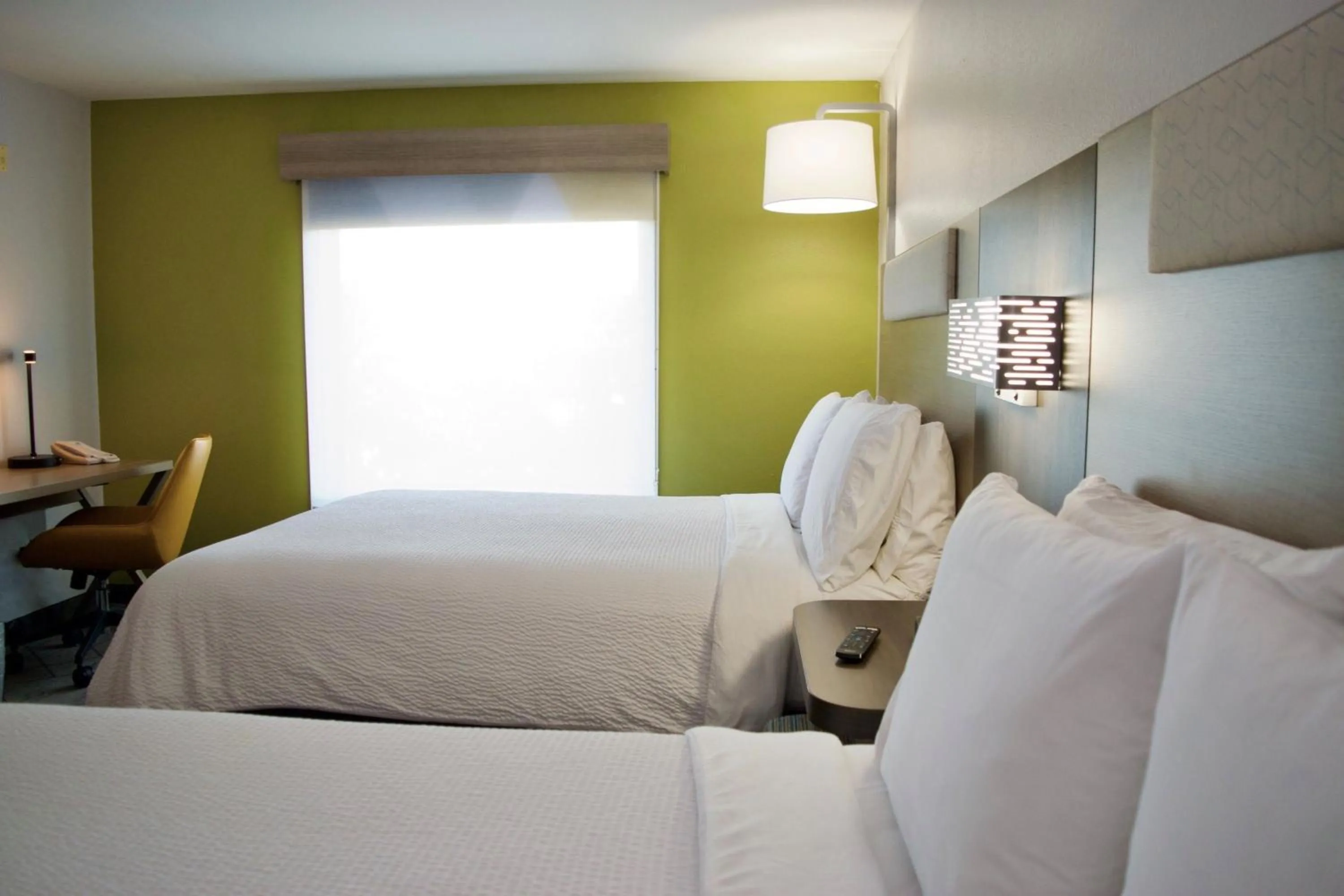 Photo of the whole room, Bed in Holiday Inn Express & Suites College Station by IHG
