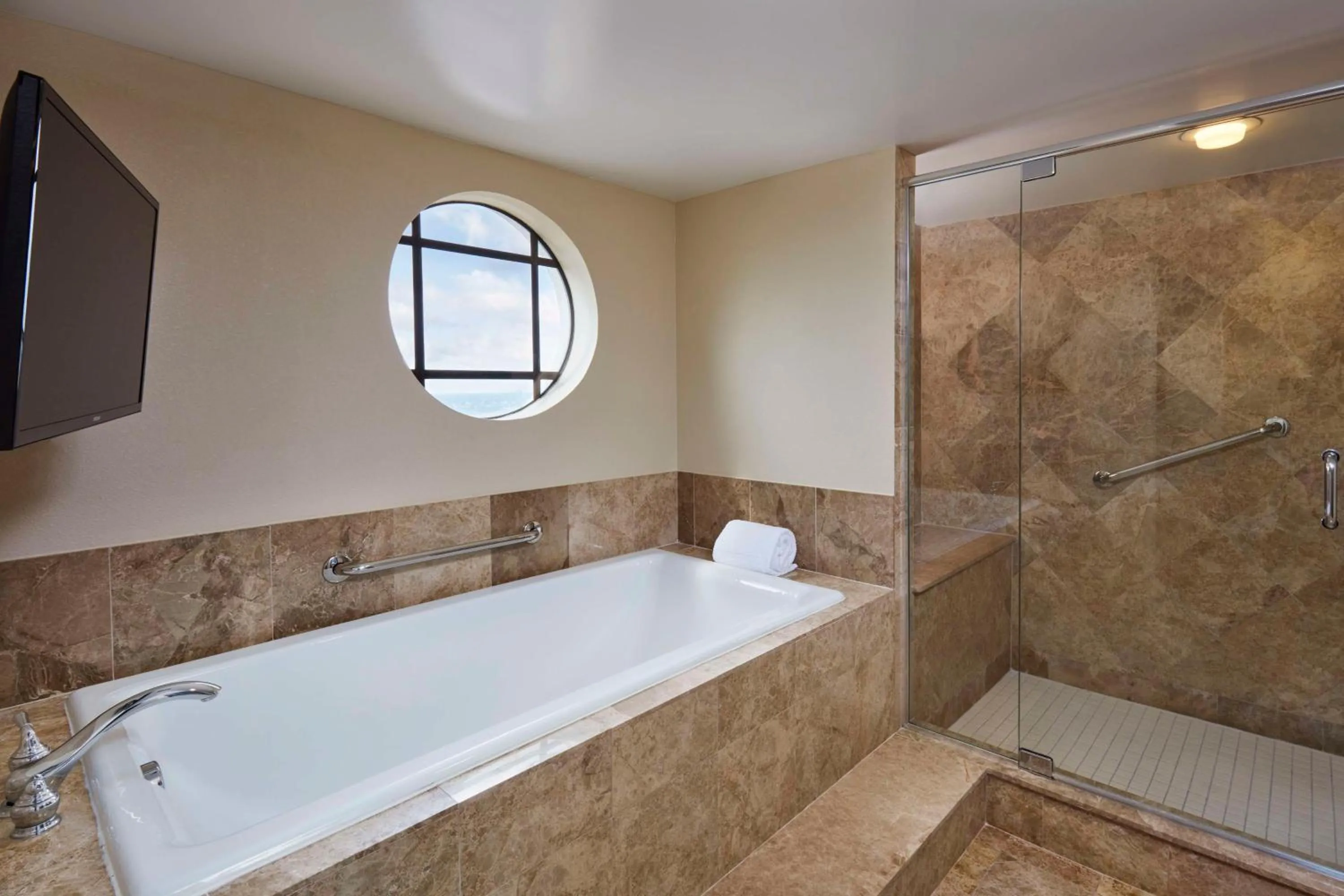 Bathroom in DoubleTree by Hilton Hotel Orlando at SeaWorld