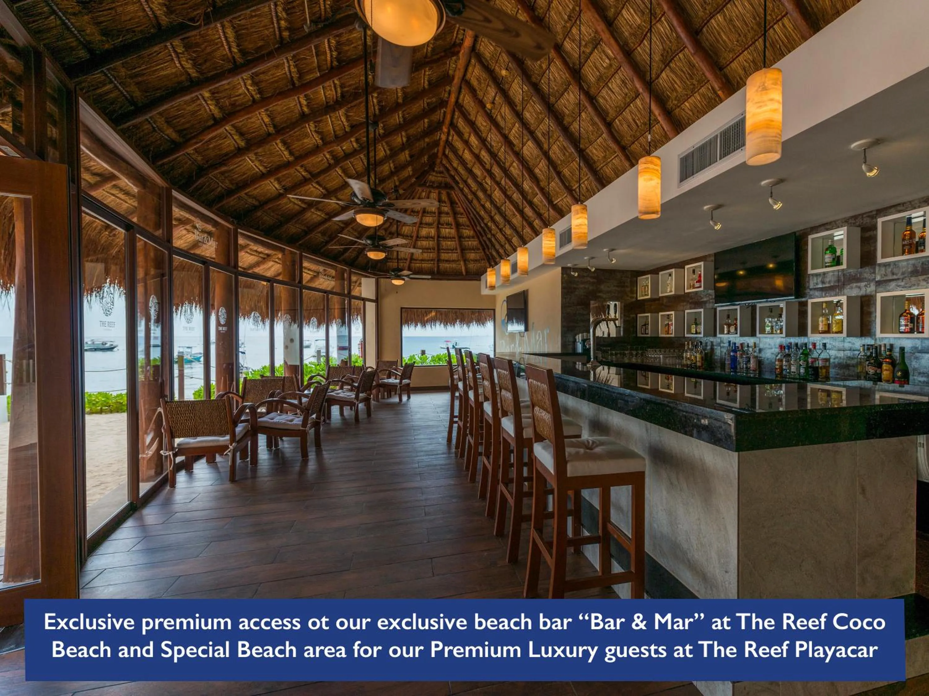 Lounge or bar in The Reef Coco Beach Resort & Spa- Optional All Inclusive