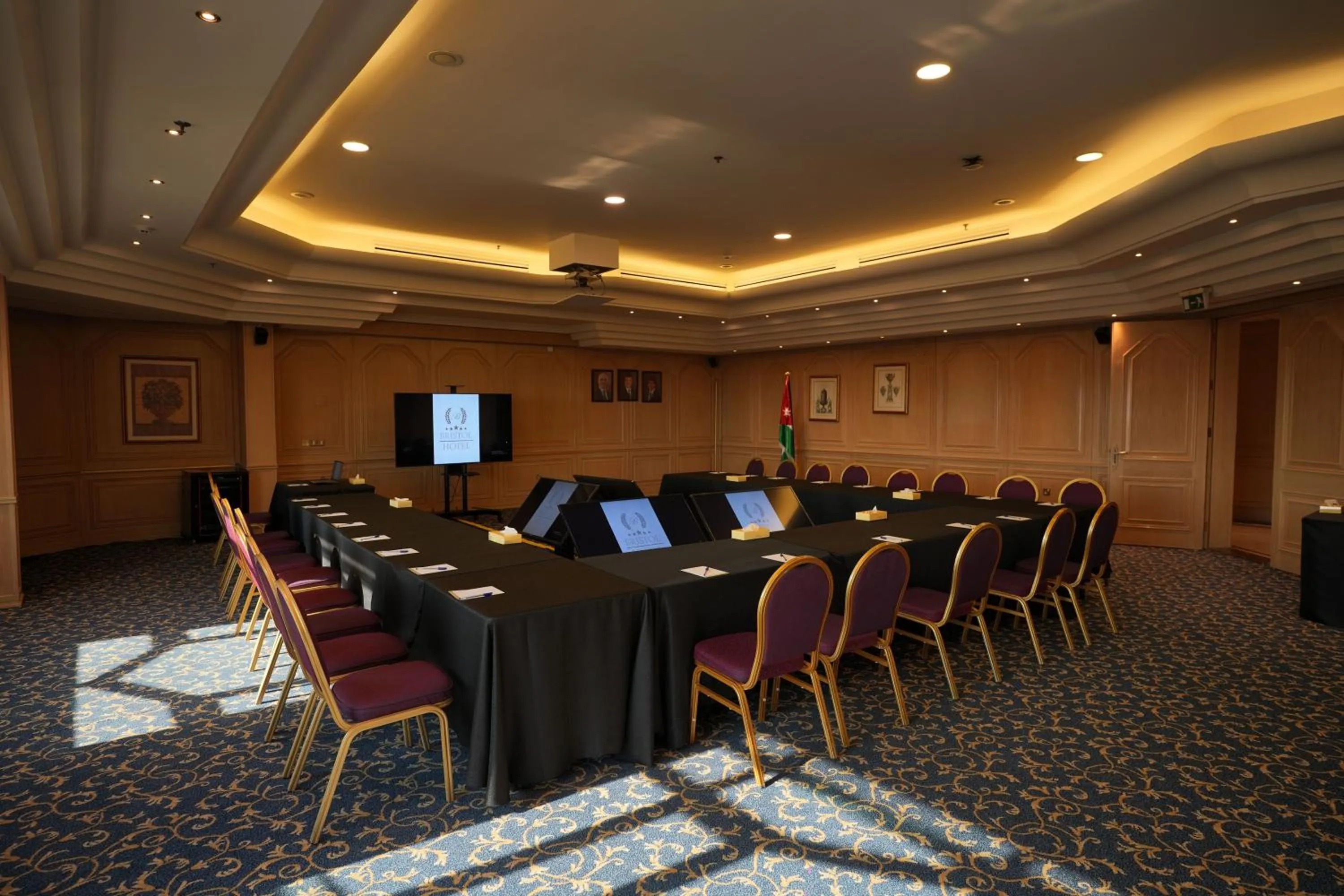 Banquet/Function facilities in Bristol Hotel