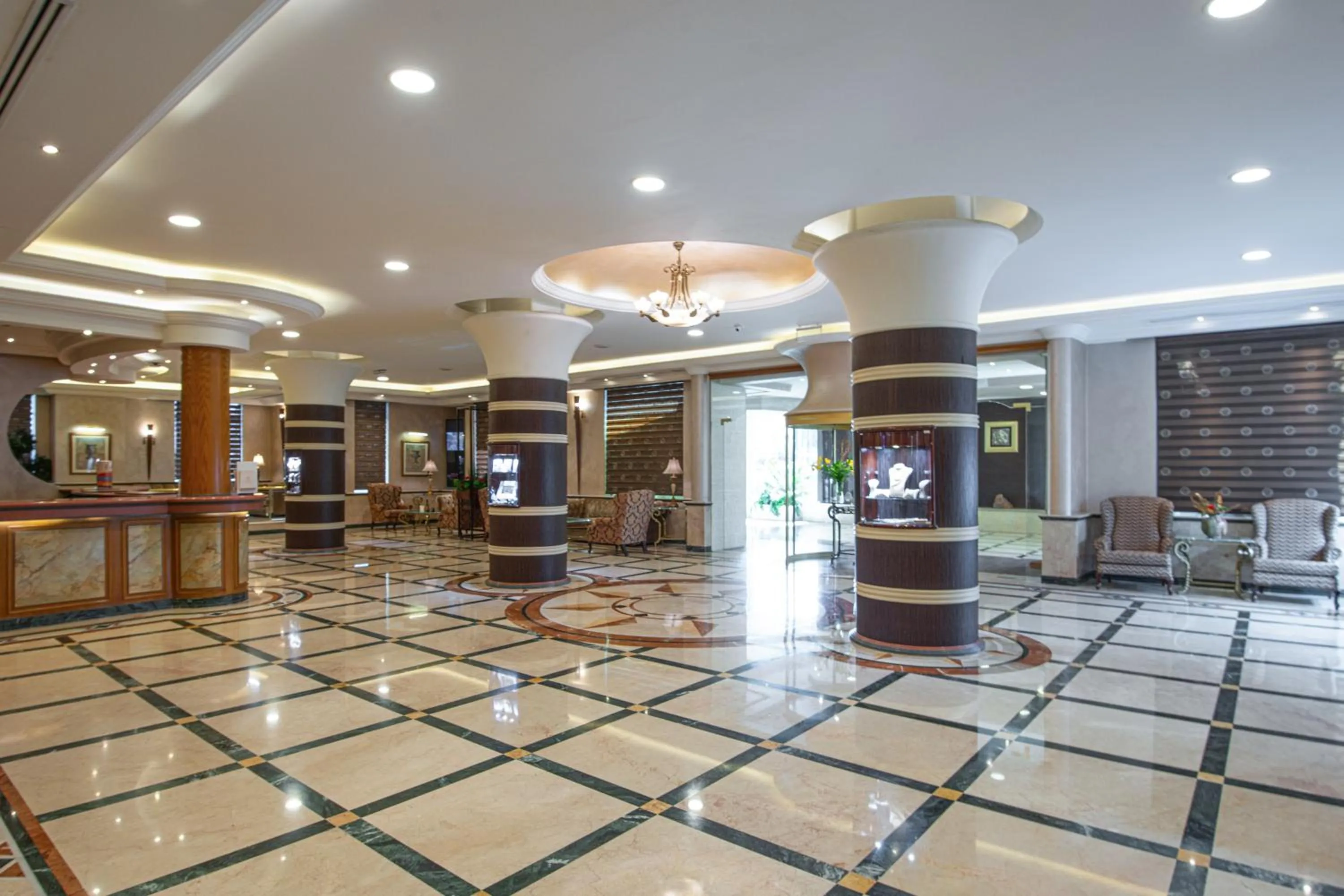 Lobby or reception in Bristol Hotel