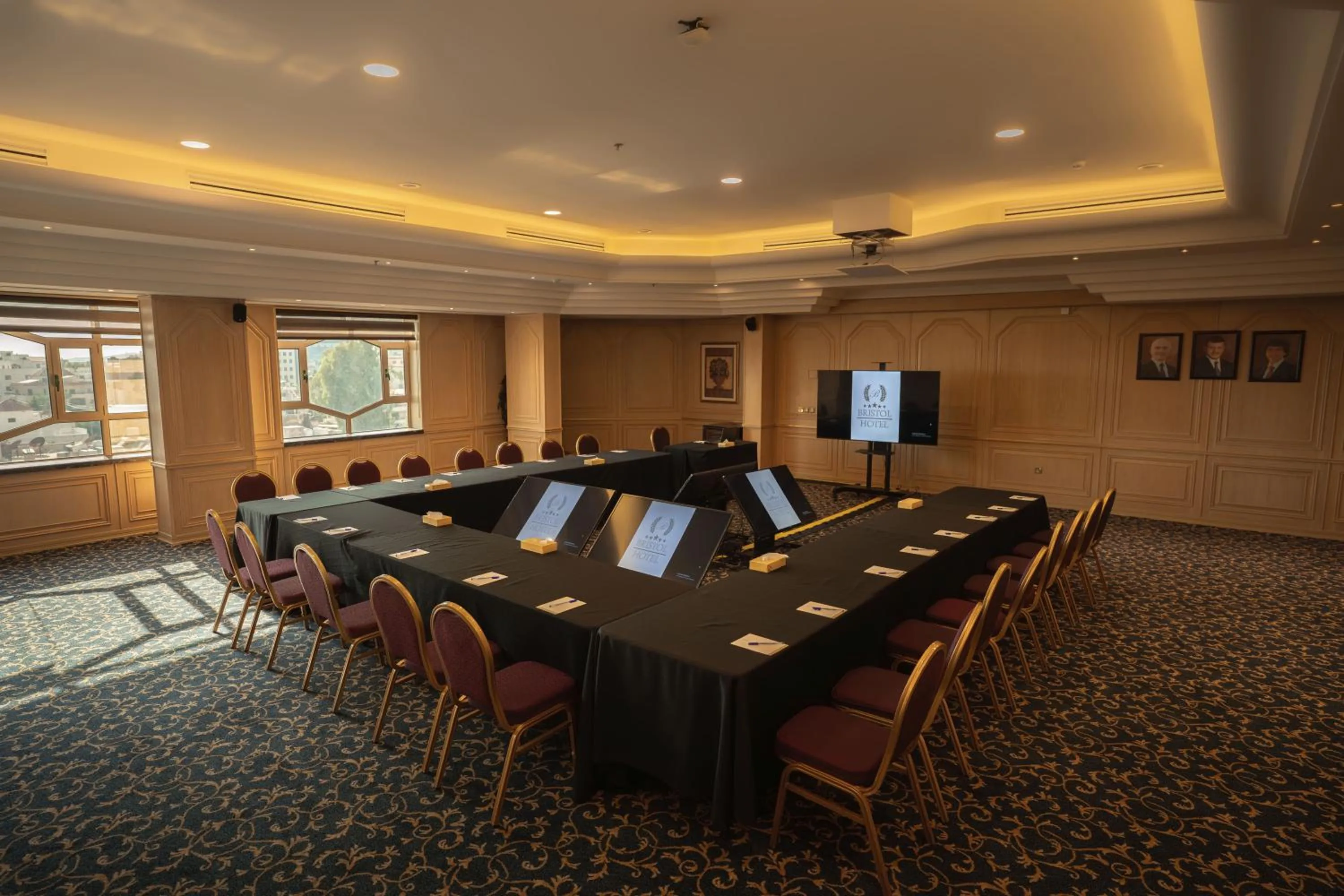Banquet/Function facilities in Bristol Hotel