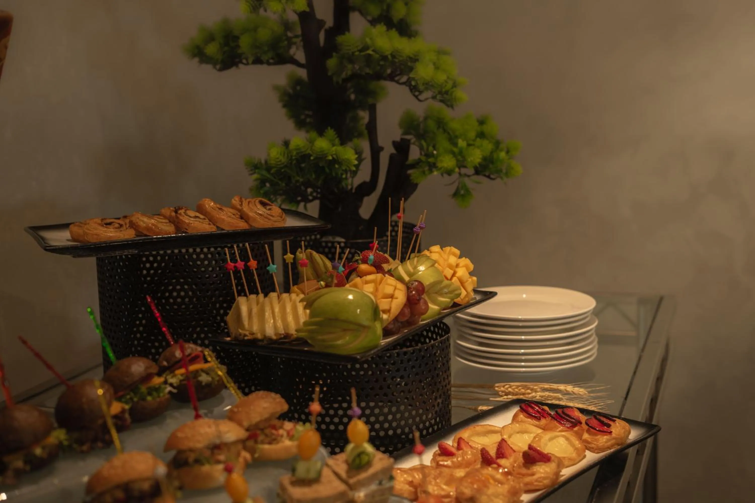 Food in Bristol Hotel