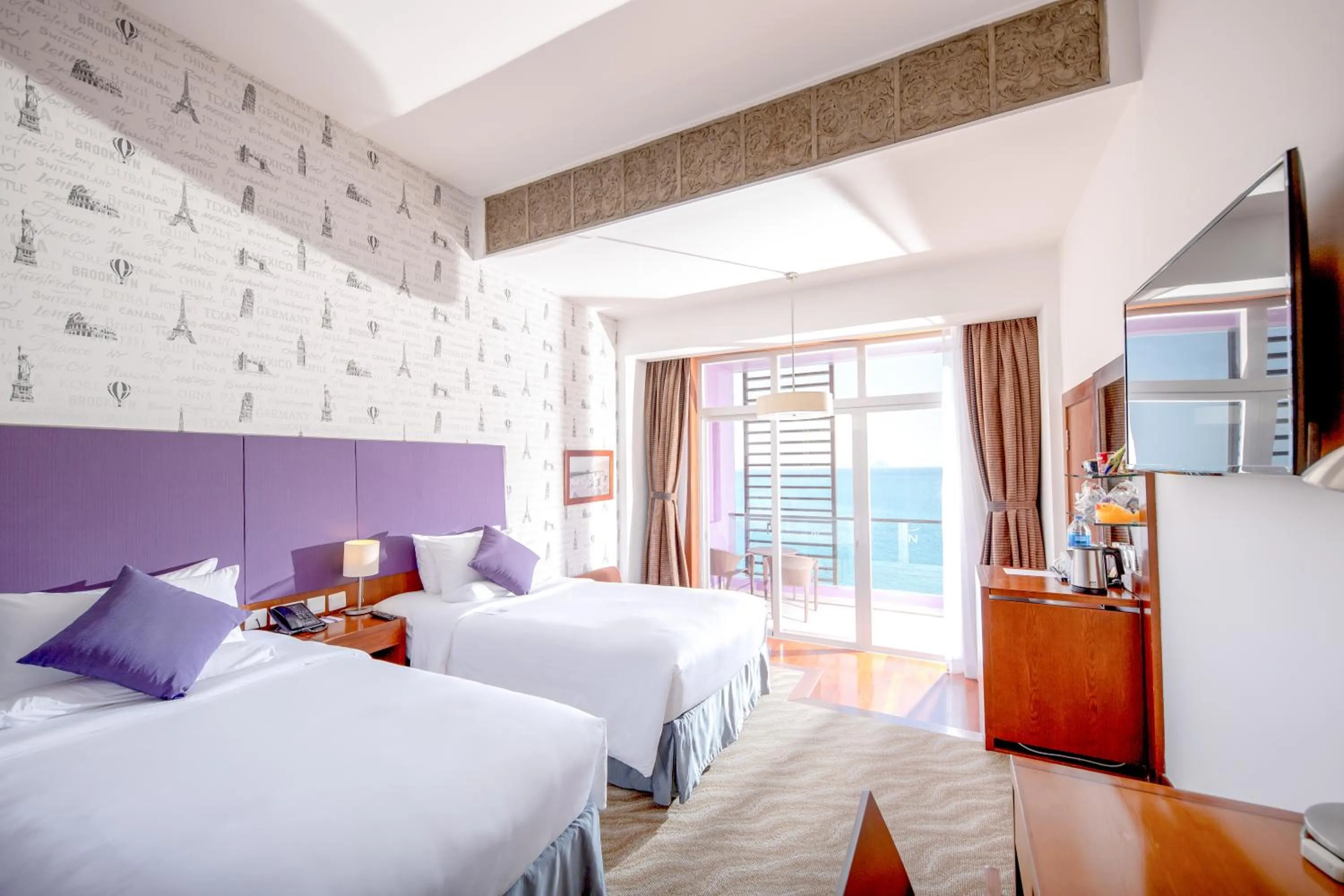 TV and multimedia, Bed in Novotel Nha Trang