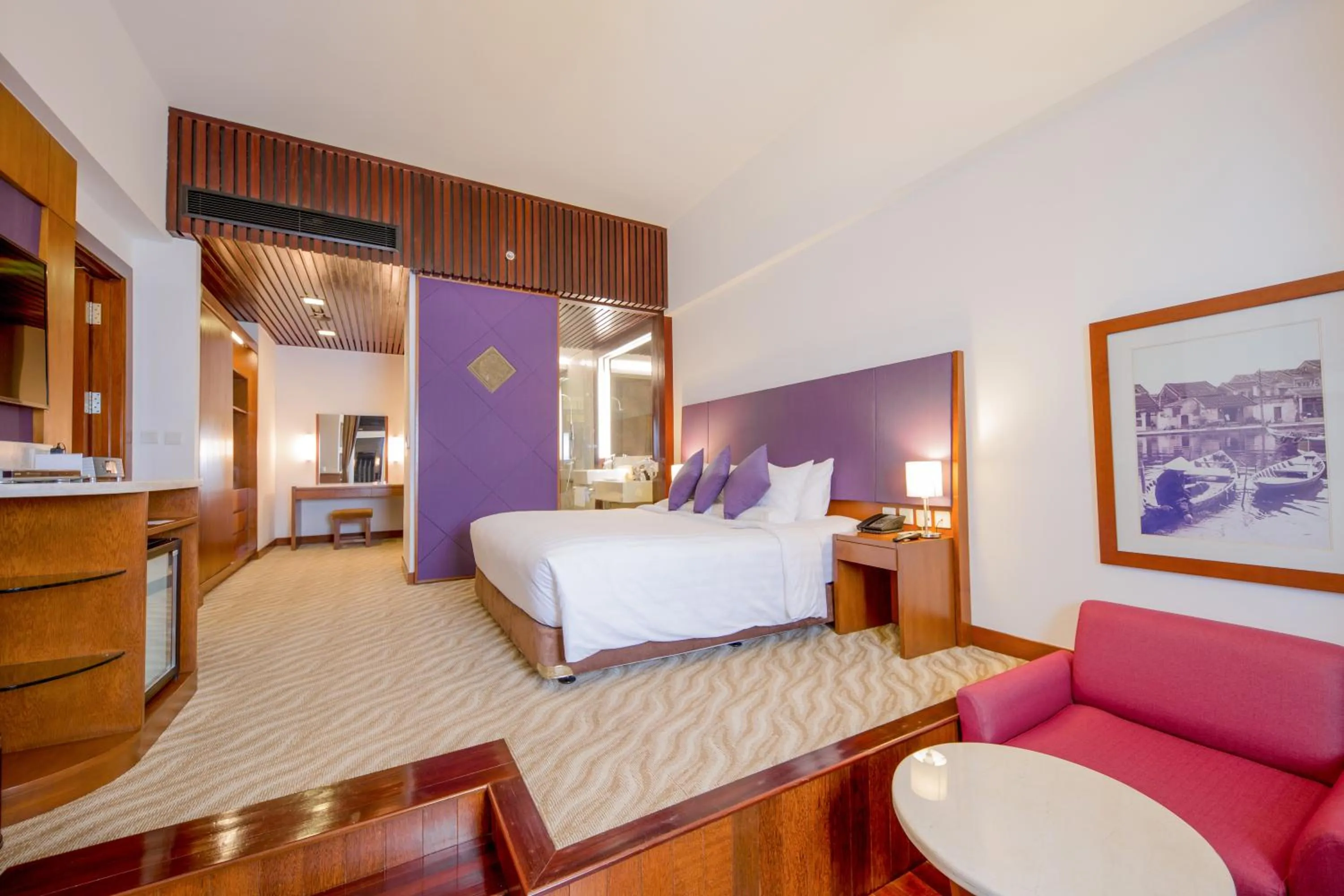 TV and multimedia, Bed in Novotel Nha Trang