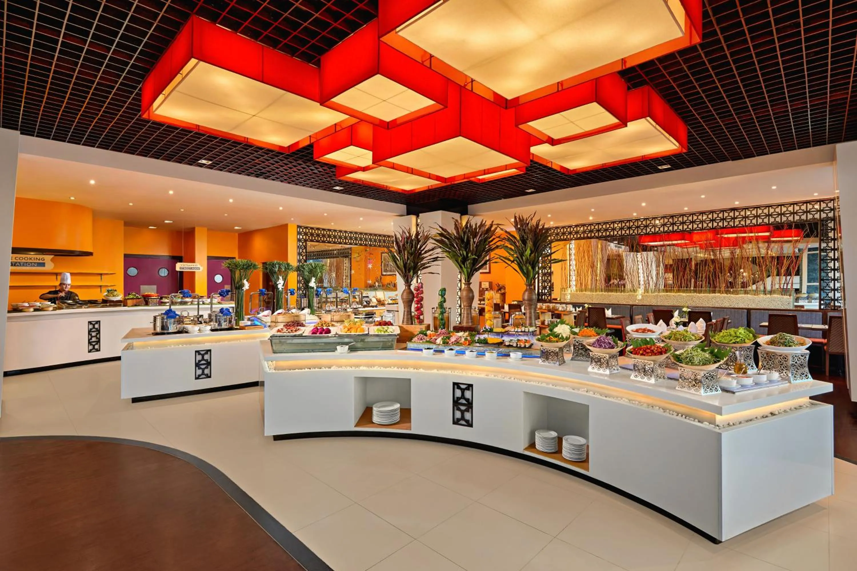 Restaurant/places to eat in Novotel Nha Trang