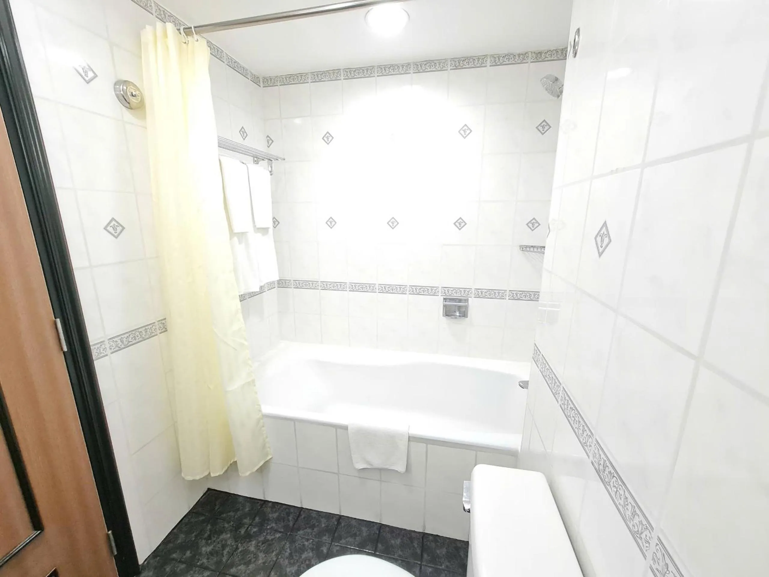 Bathroom in Sunway Hotel Hanoi