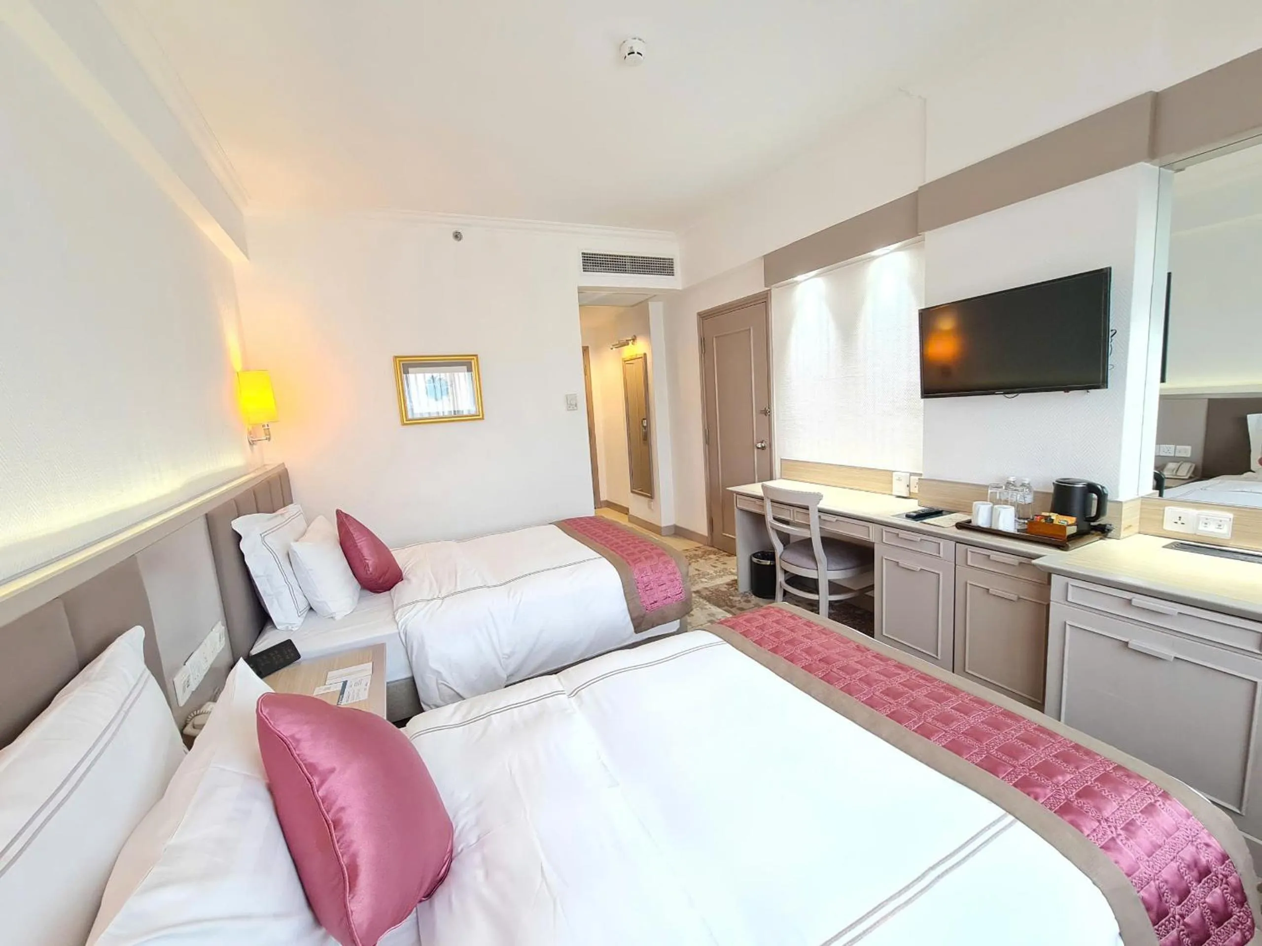 Bed in Sunway Hotel Hanoi