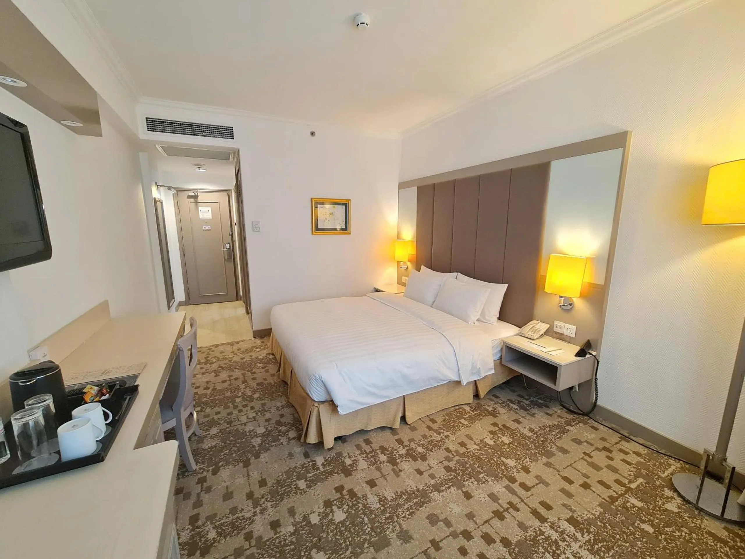 Bed in Sunway Hotel Hanoi