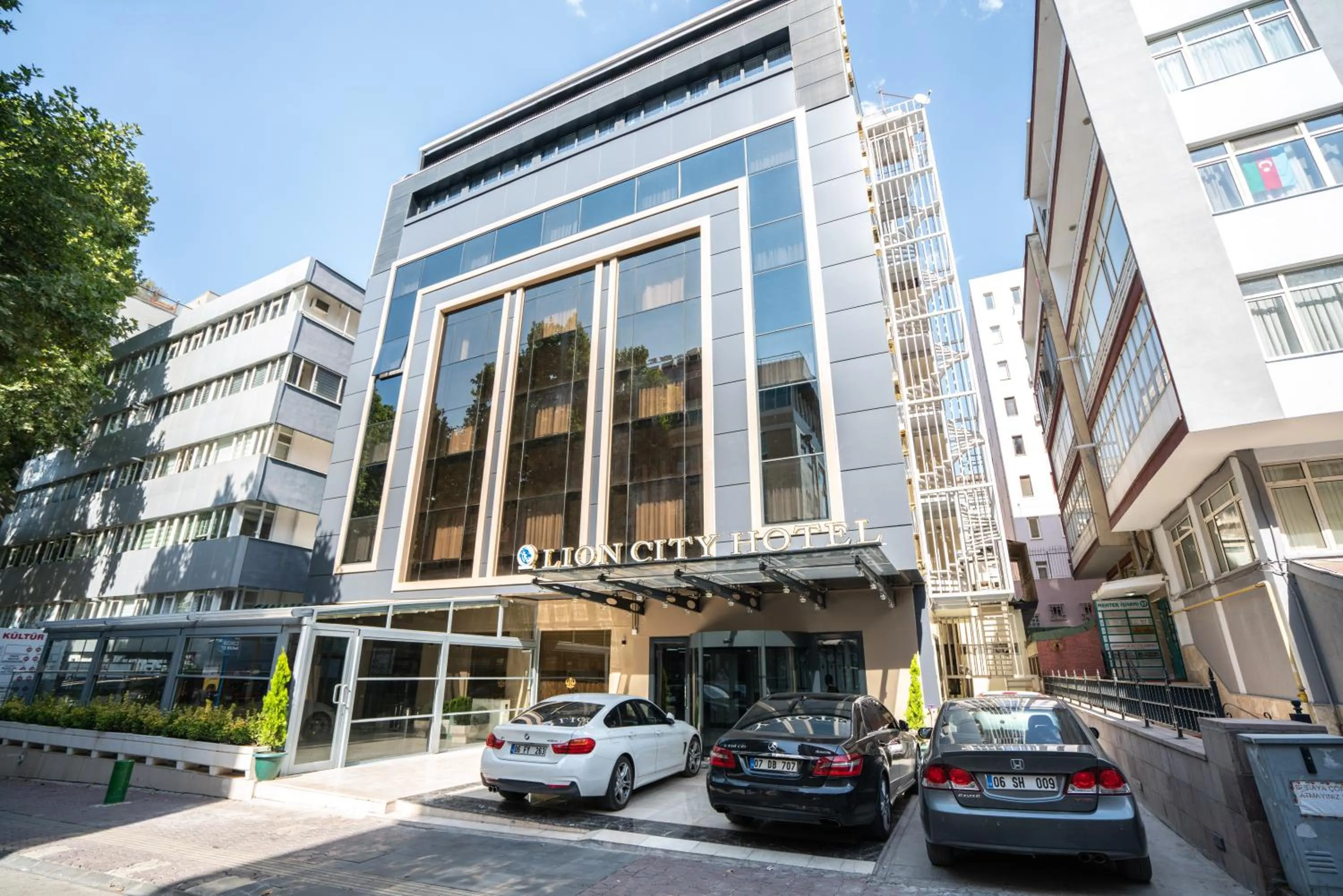 Facade/entrance in Lion City Hotel Kizilay