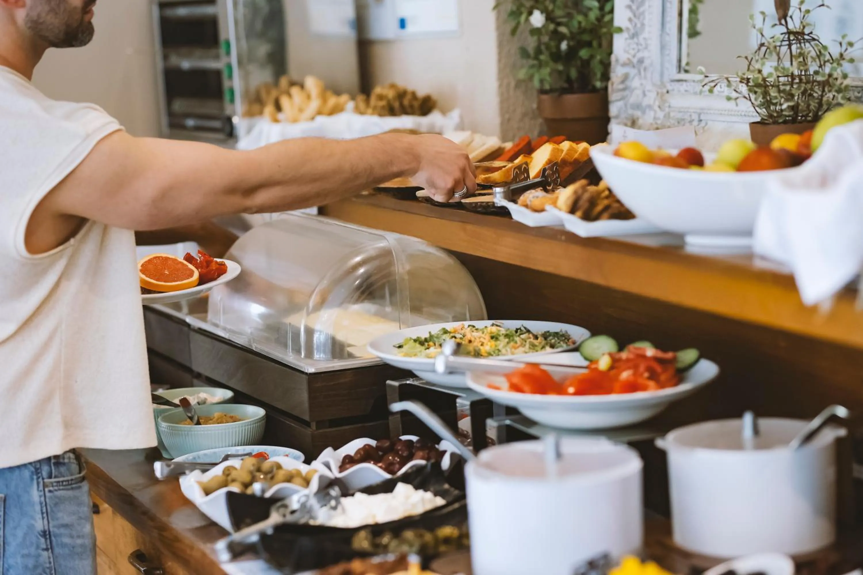 Buffet breakfast in Alkyonis Hotel