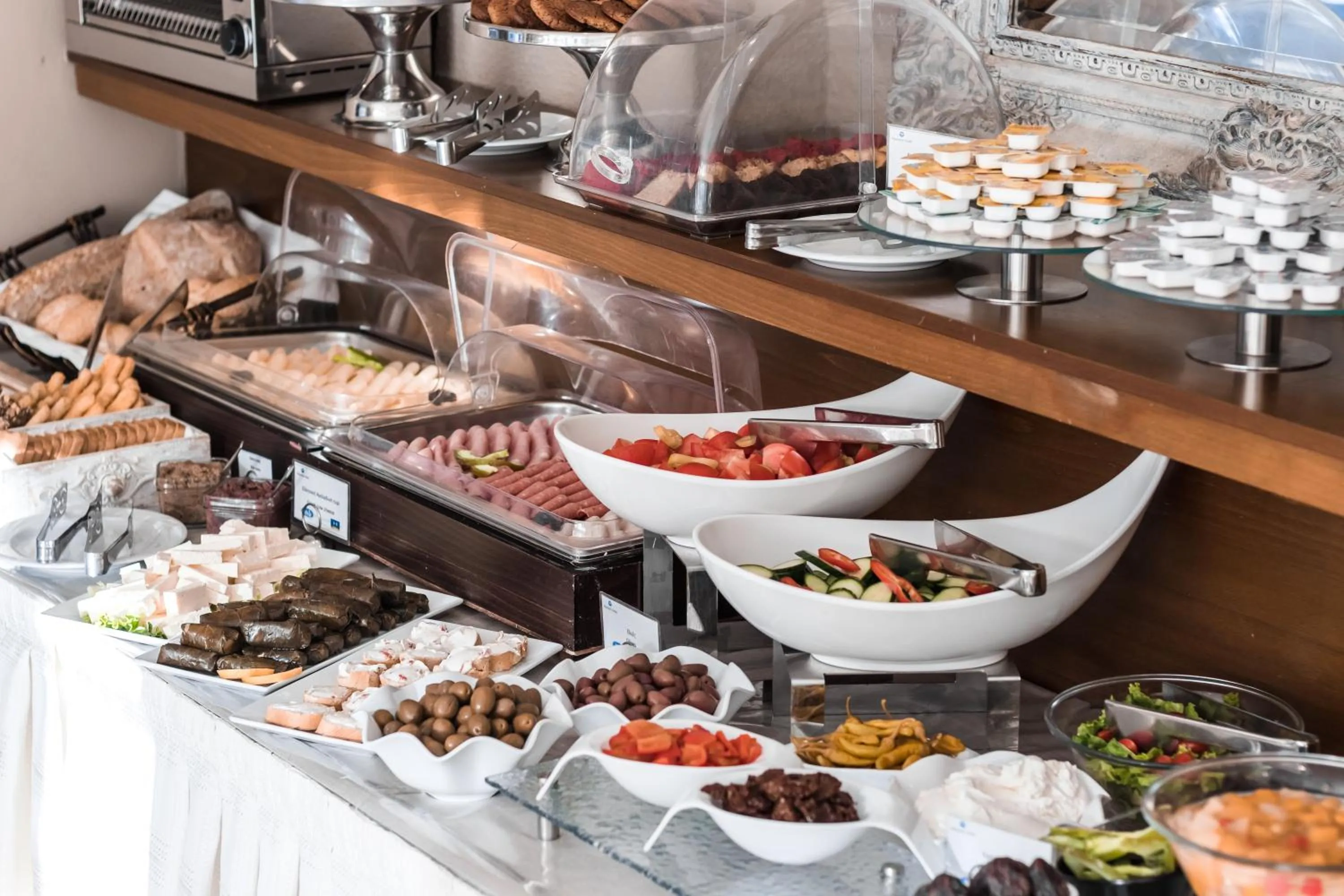 Buffet breakfast in Alkyonis Hotel