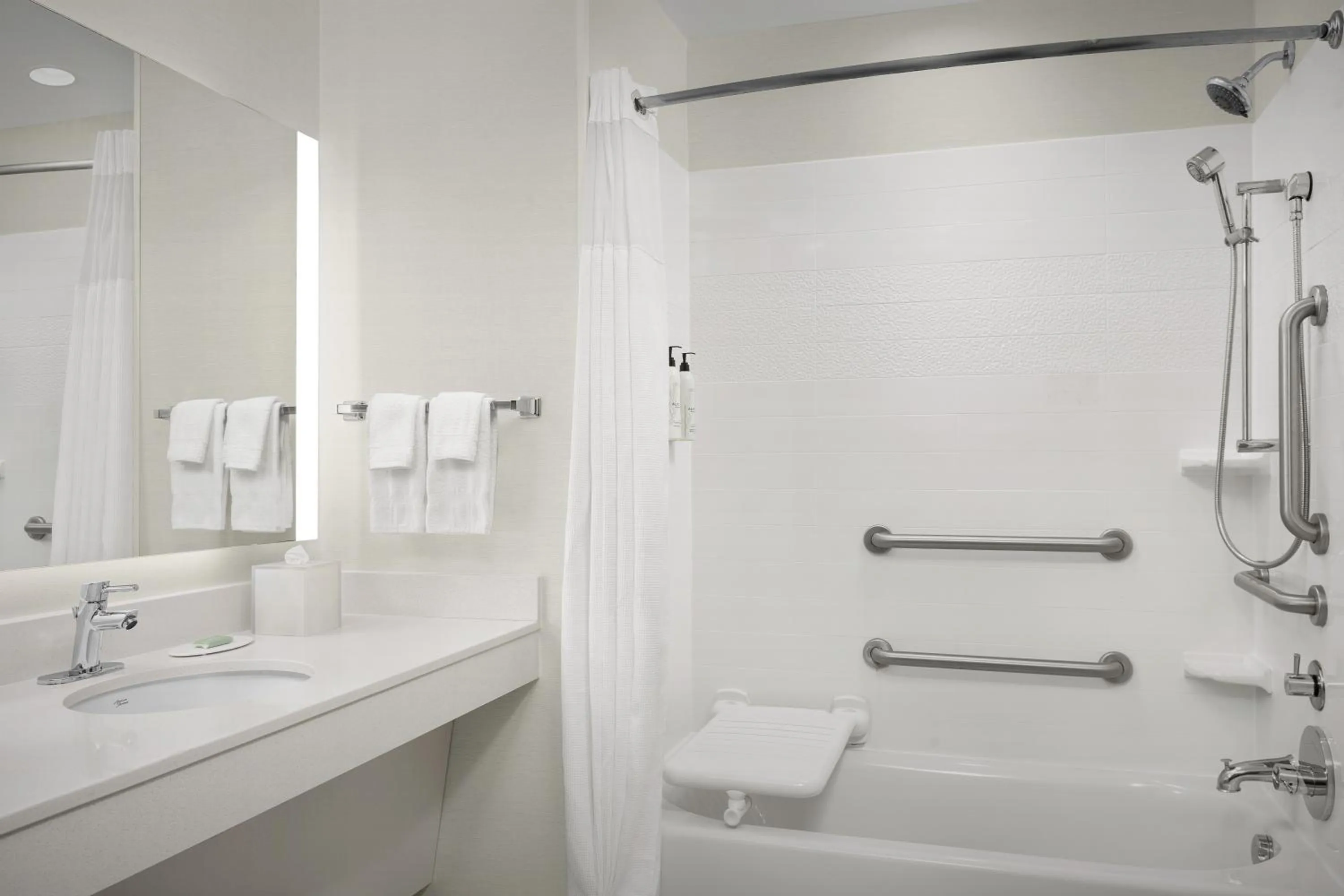 Shower in Fairfield Inn & Suites by Marriott Atlanta Stockbridge