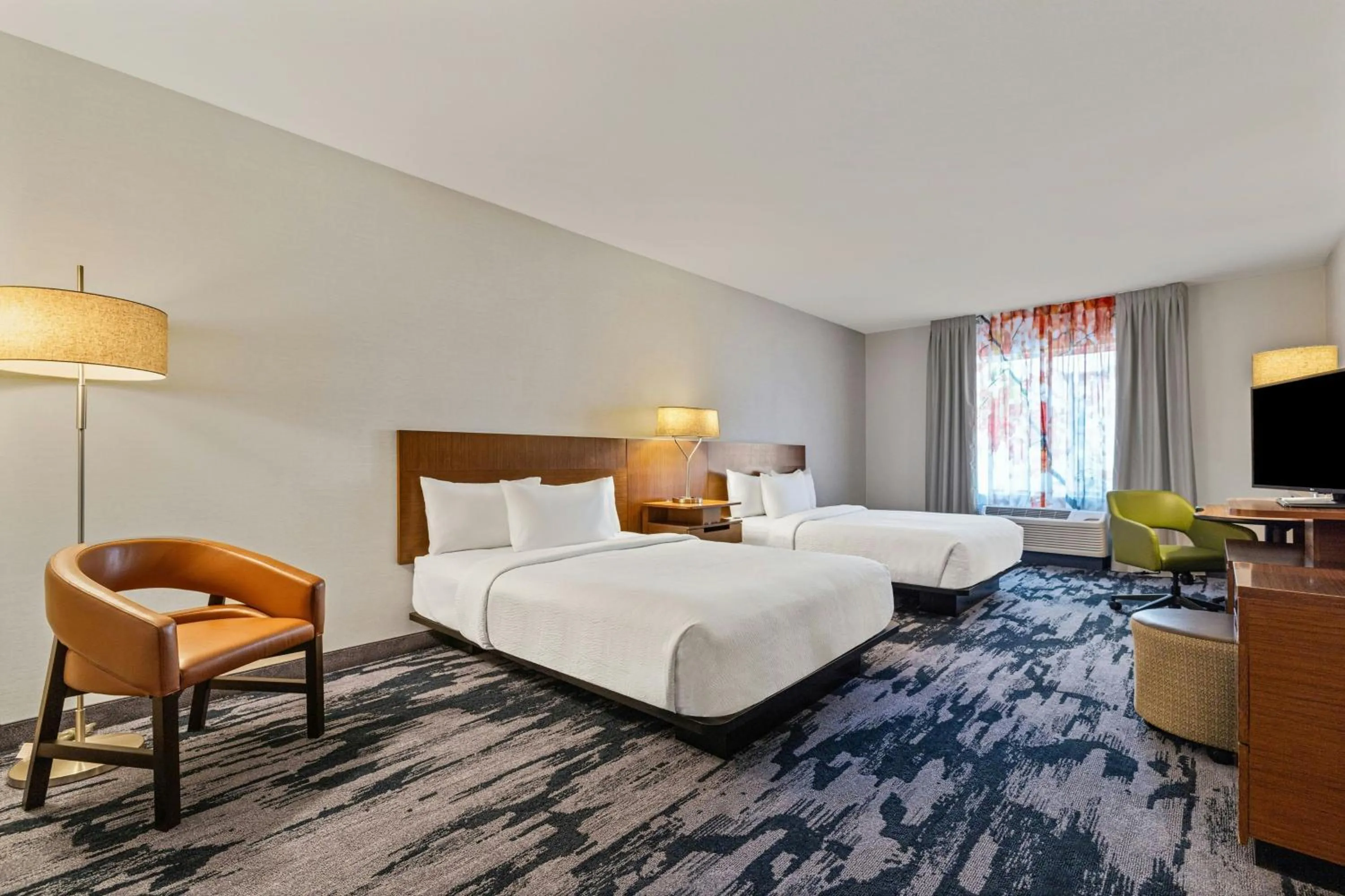 Photo of the whole room, Bed in Fairfield Inn & Suites by Marriott Nashville Downtown-MetroCenter