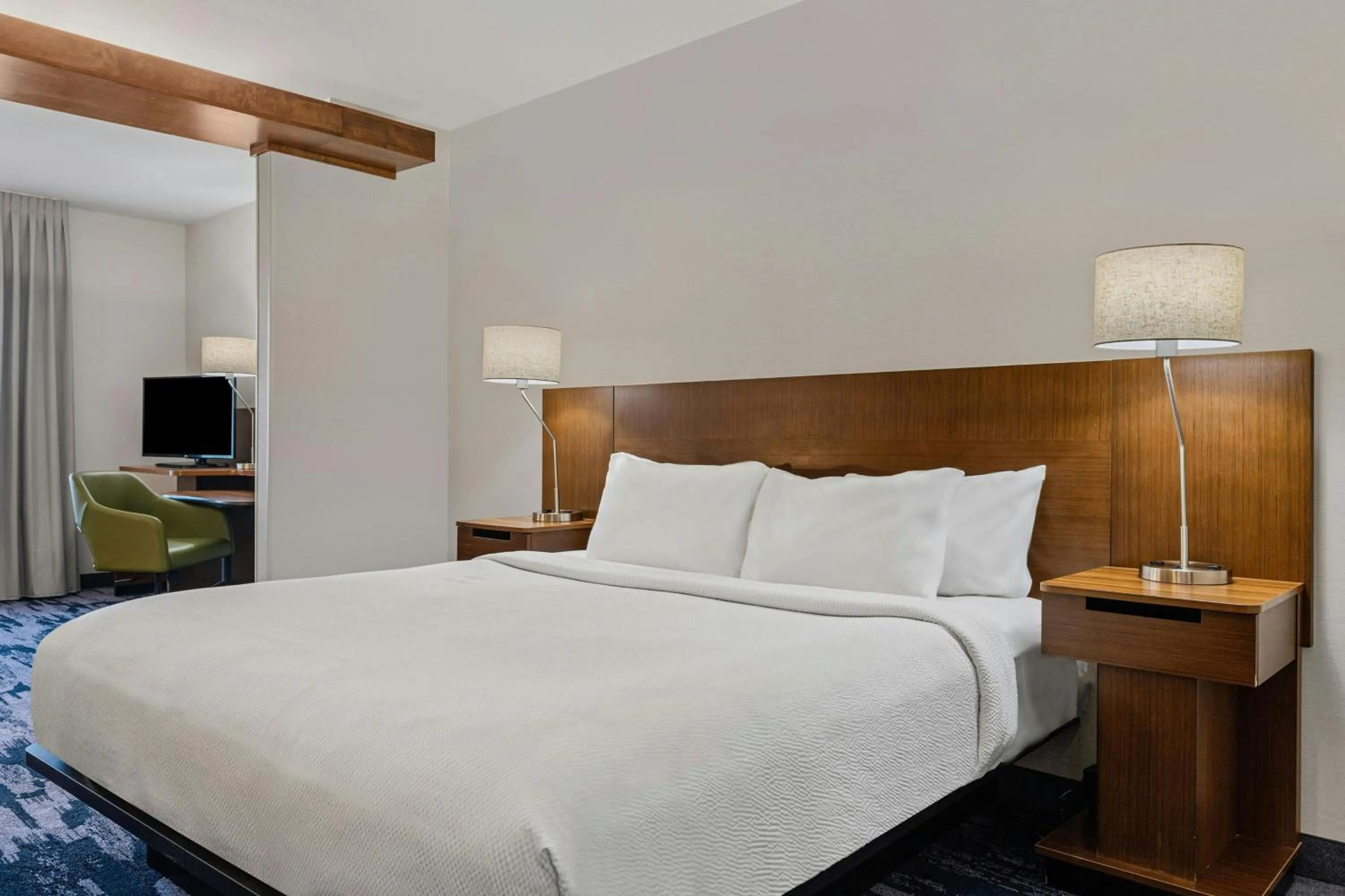 Bedroom, Bed in Fairfield Inn & Suites by Marriott Nashville Downtown-MetroCenter