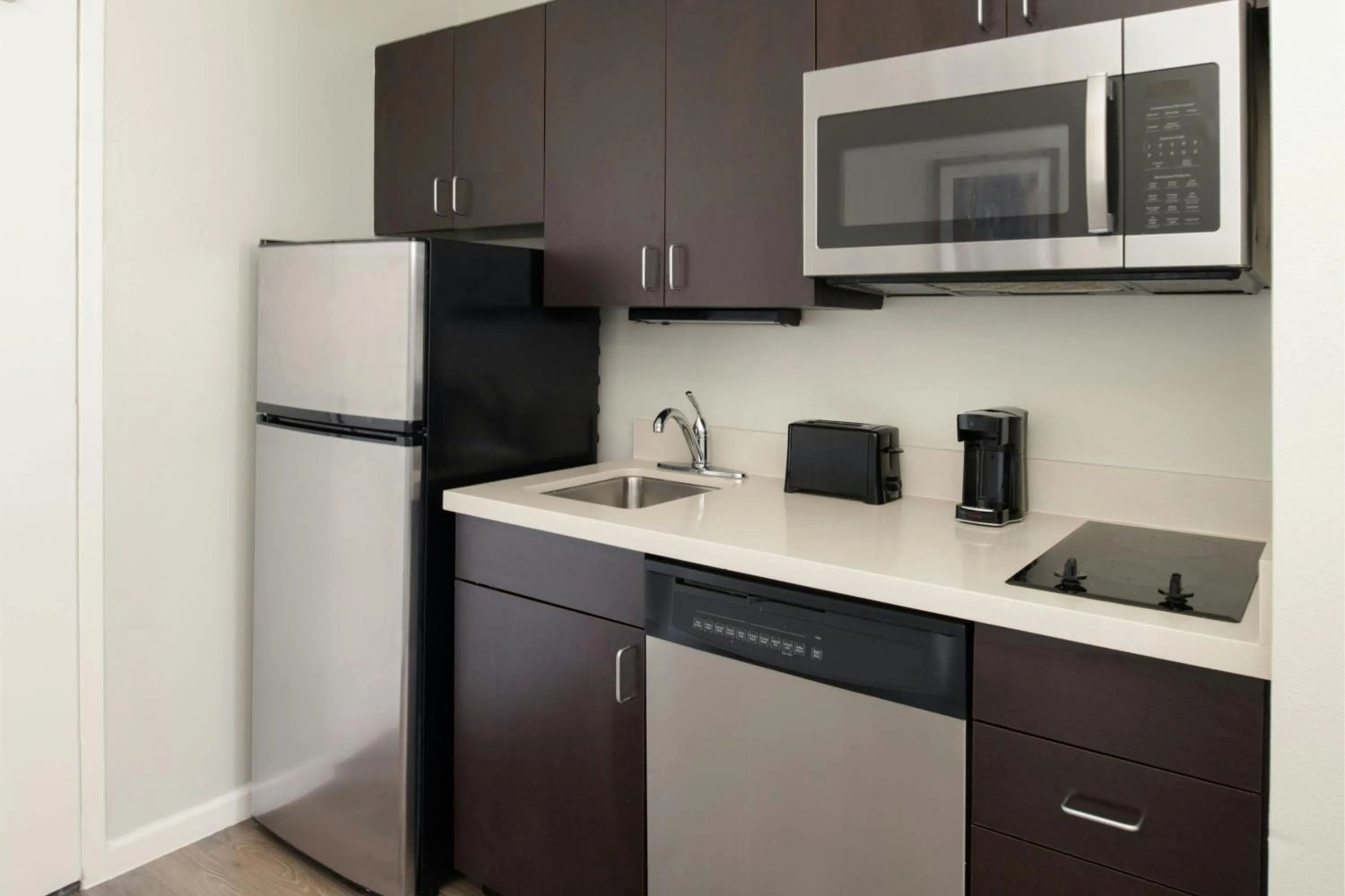 Kitchen or kitchenette in TownePlace Suites by Marriott Slidell