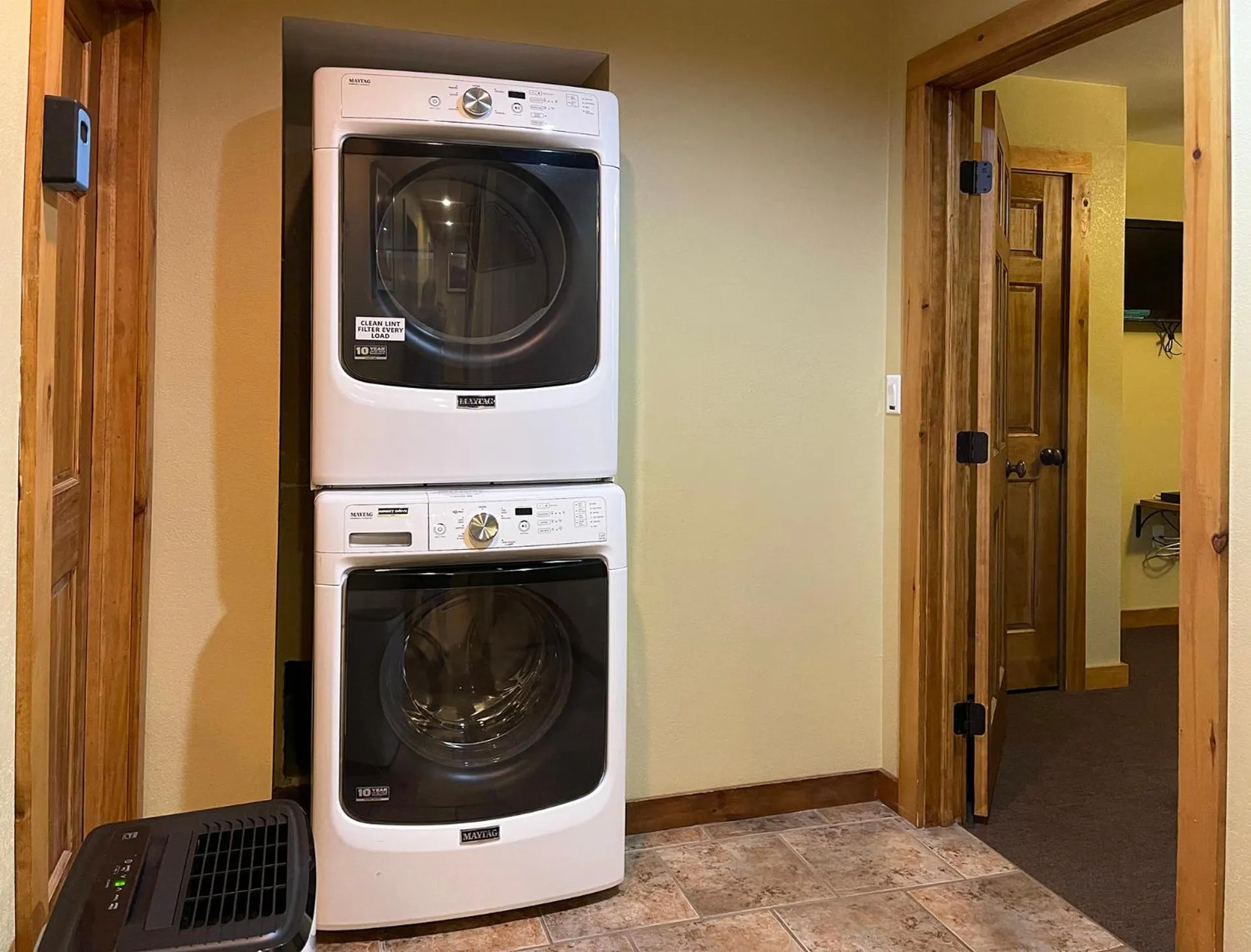 washing machine in Marble Mountain Chalet