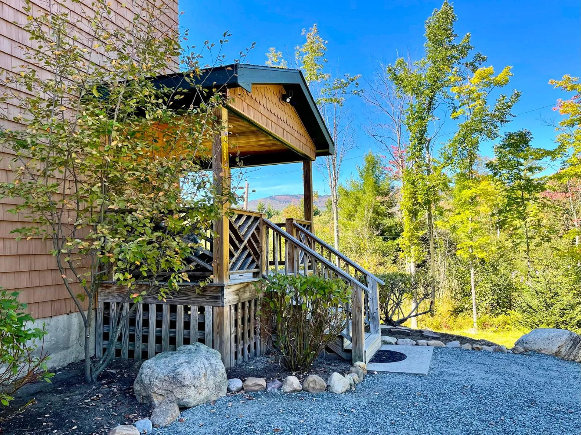 Facade/entrance in Marble Mountain Chalet