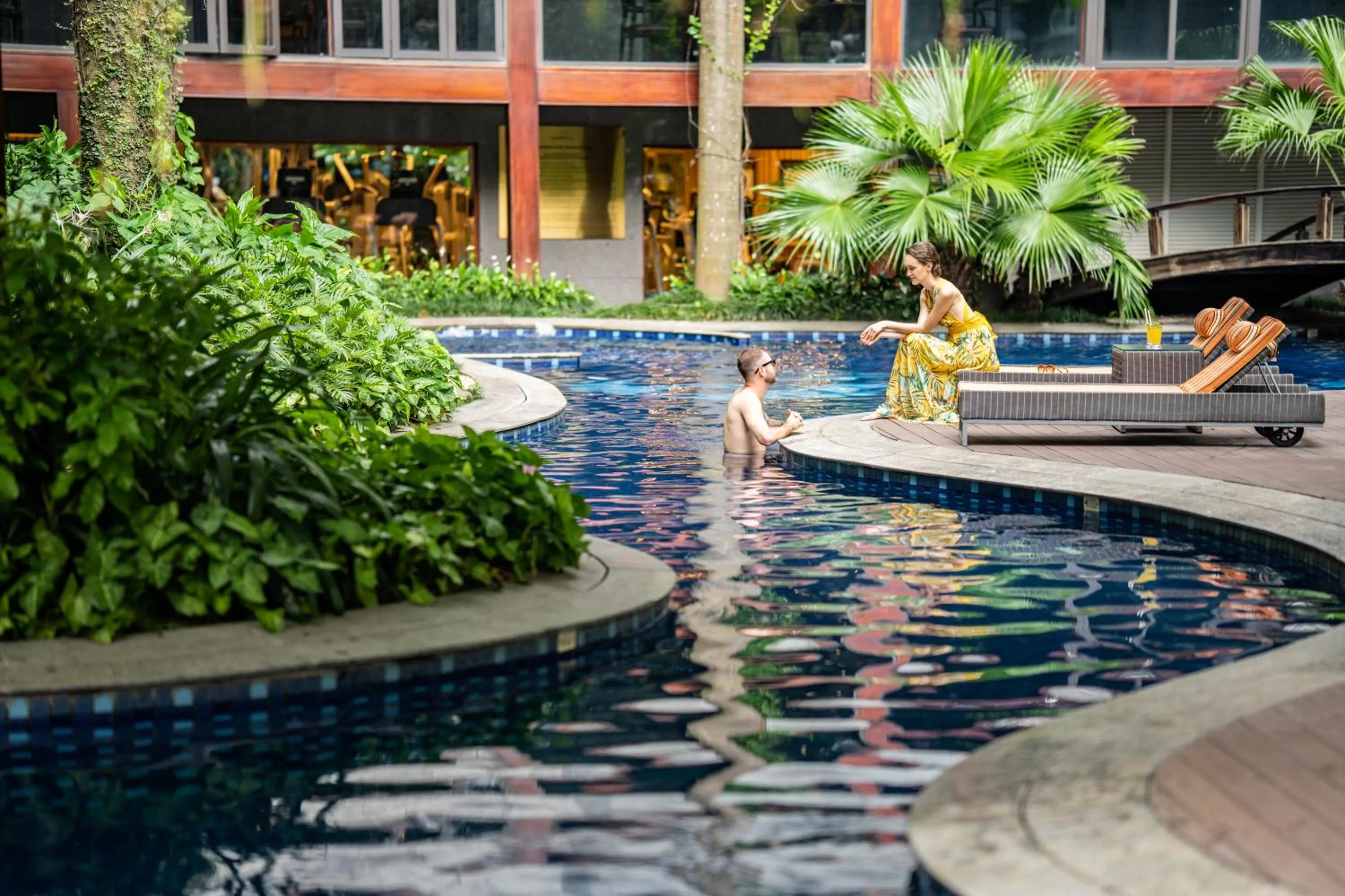 Swimming pool in Fraser Suites Hanoi