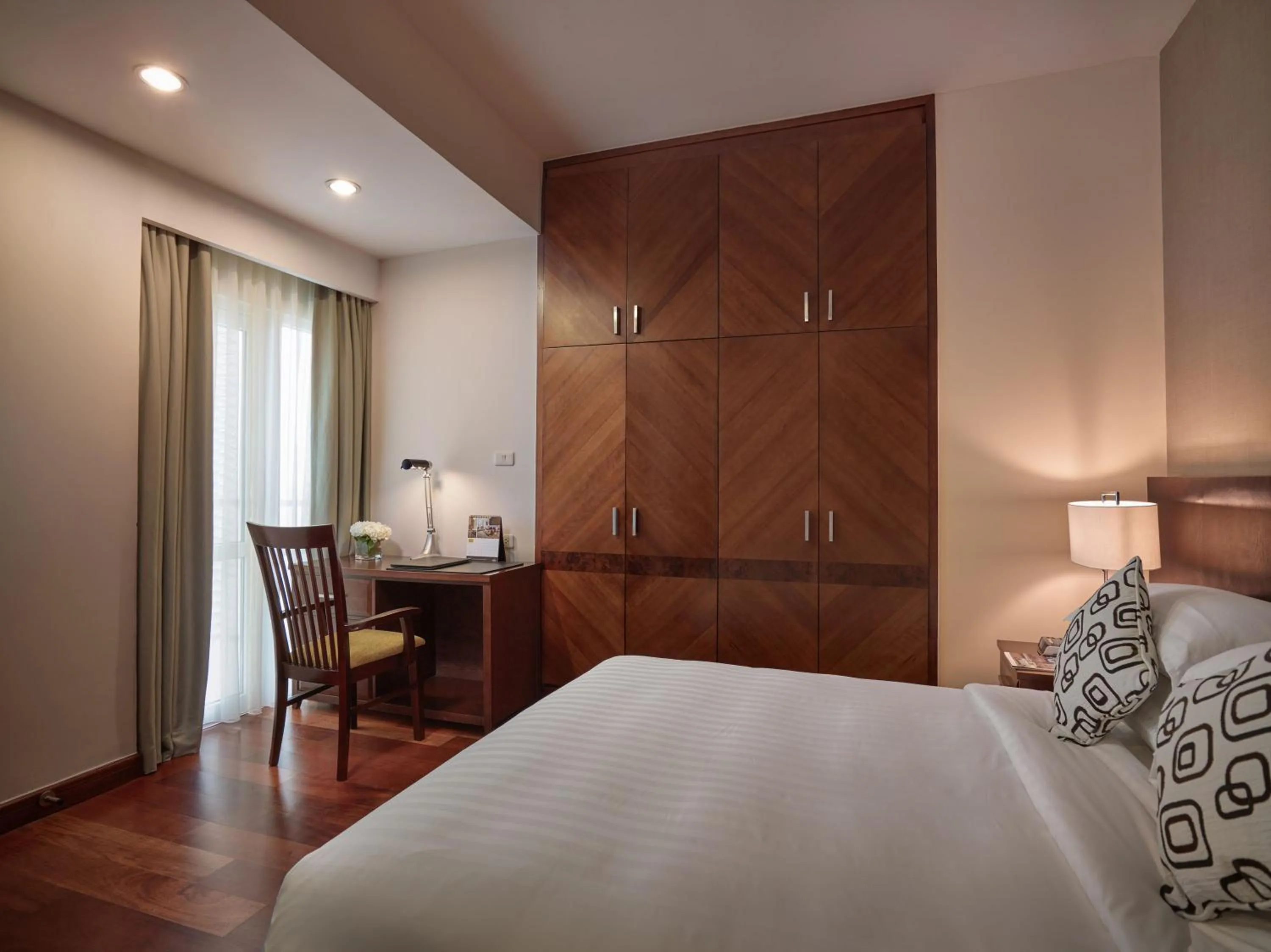 Bed in Fraser Suites Hanoi