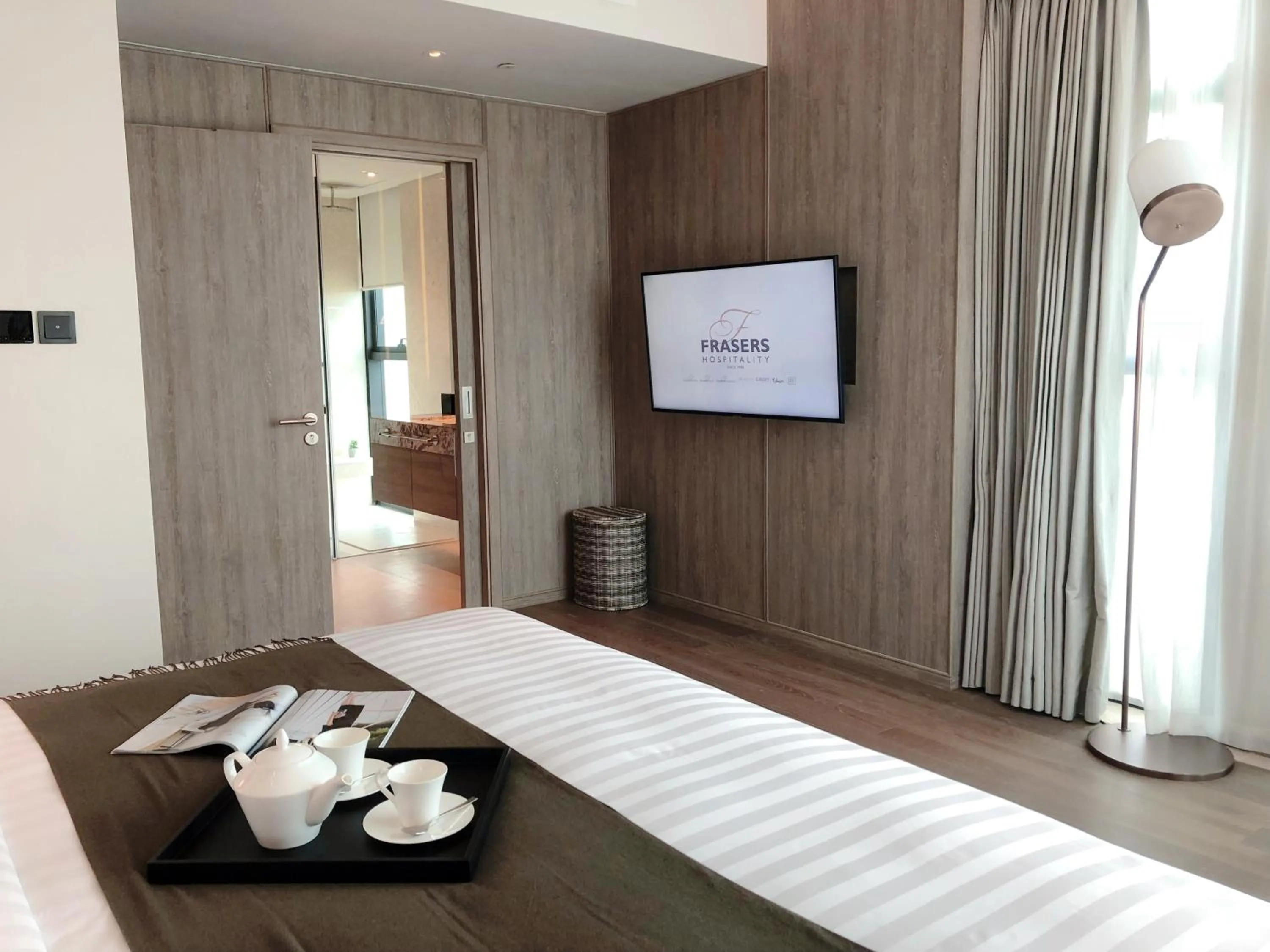 Bedroom, Bed in Fraser Suites Hanoi