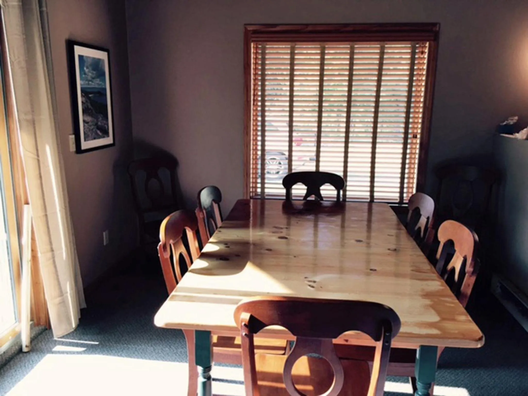 Dining area in Esther Mountain Chalet