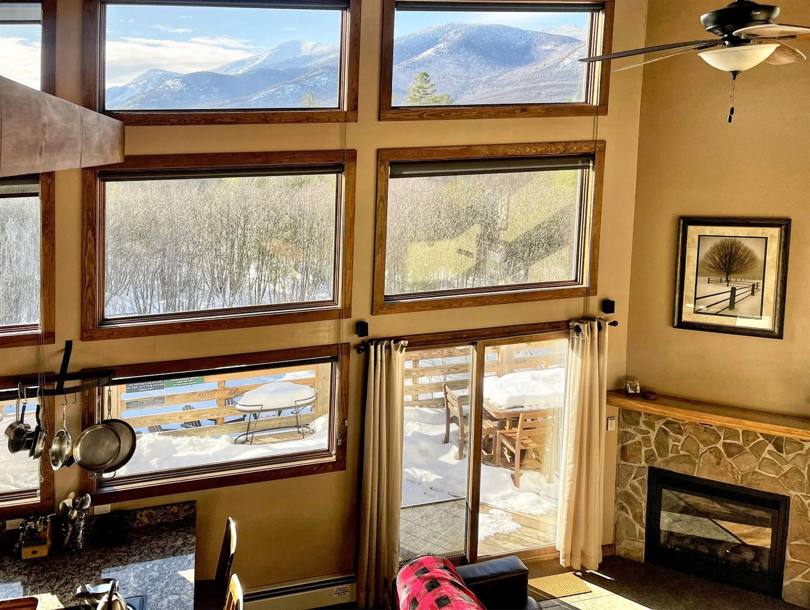 Living room in Lookout Mountain Chalet