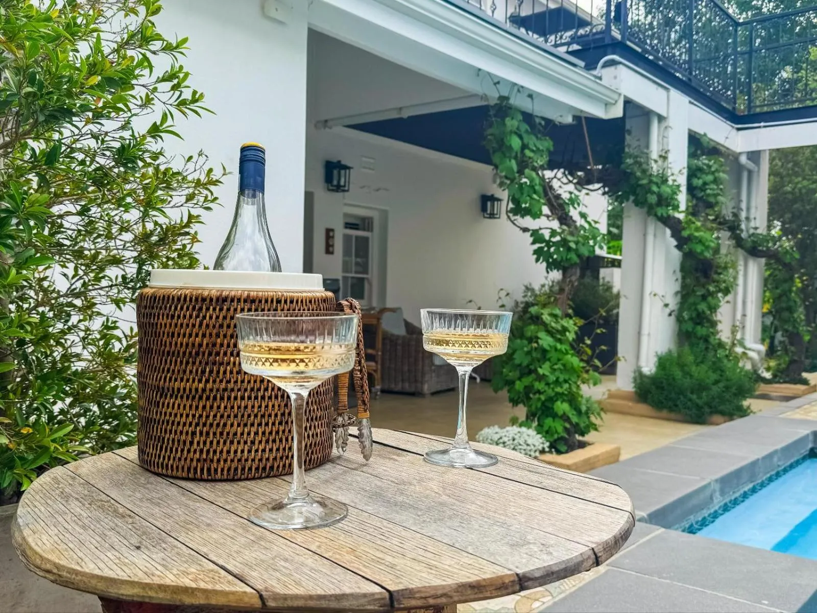 Swimming pool in Le Petit Paris
