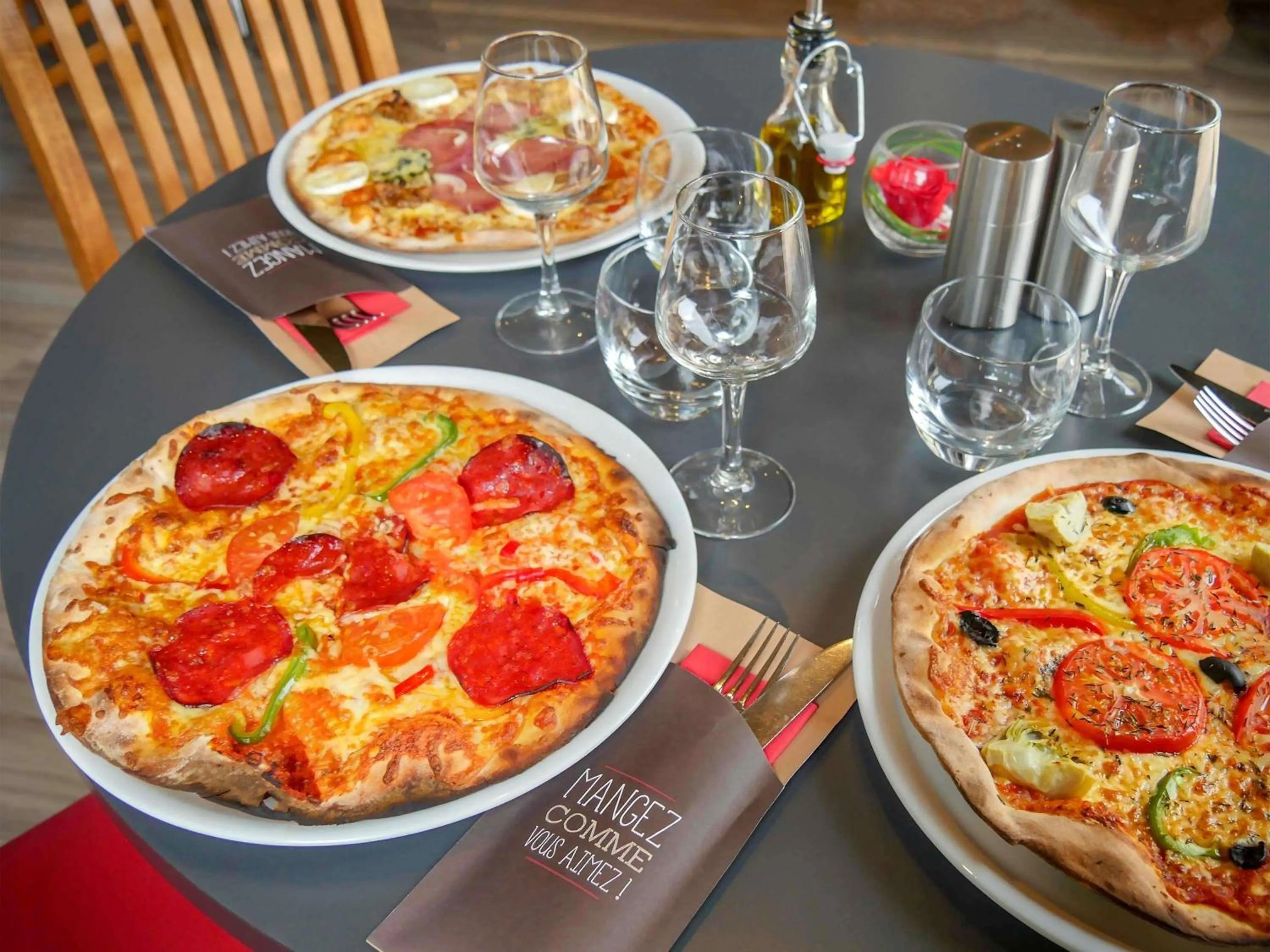 Restaurant/places to eat in Ibis Avranches Baie du Mont-Saint-Michel