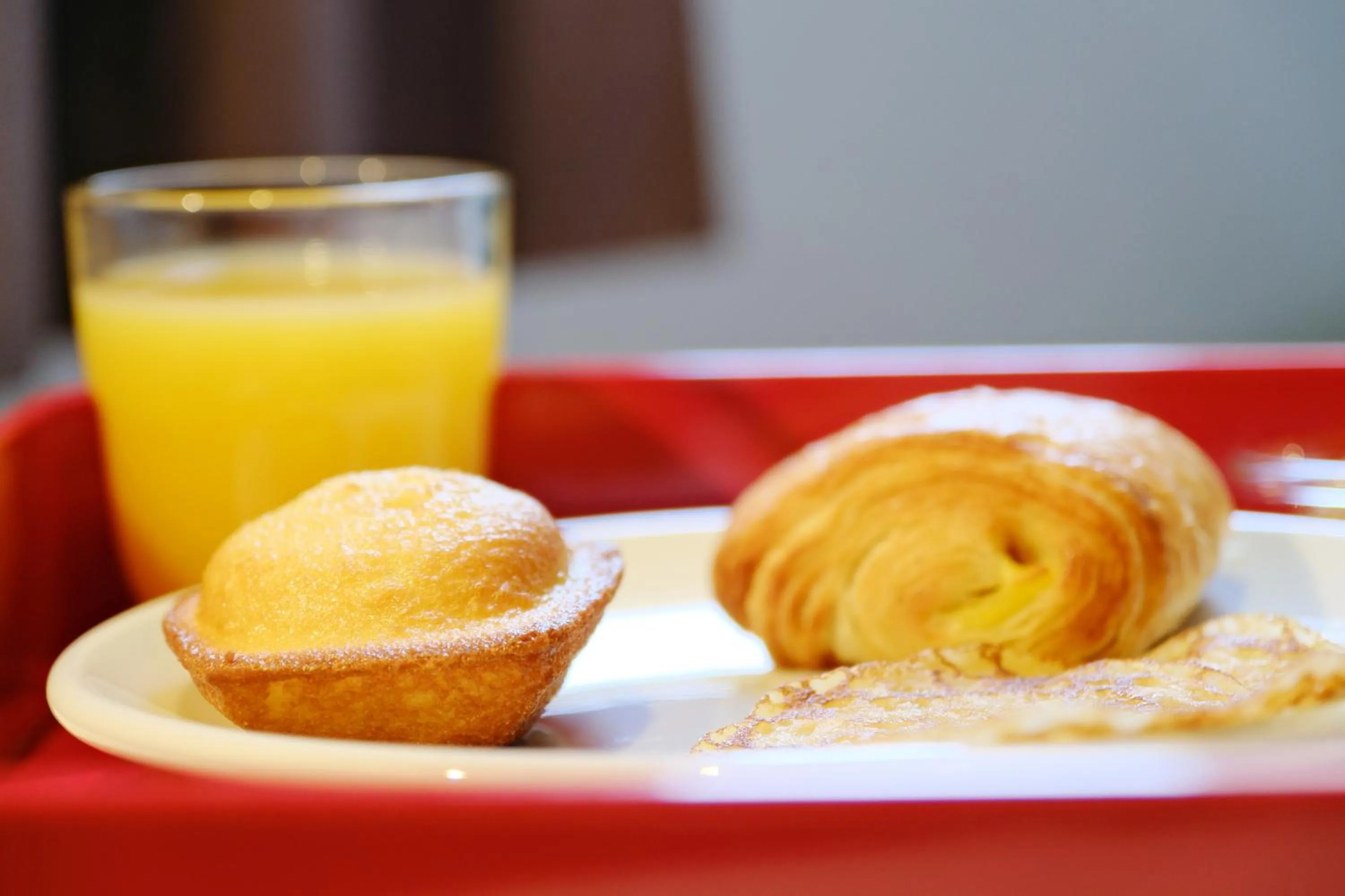 Bedroom in Ibis Avranches Baie du Mont-Saint-Michel