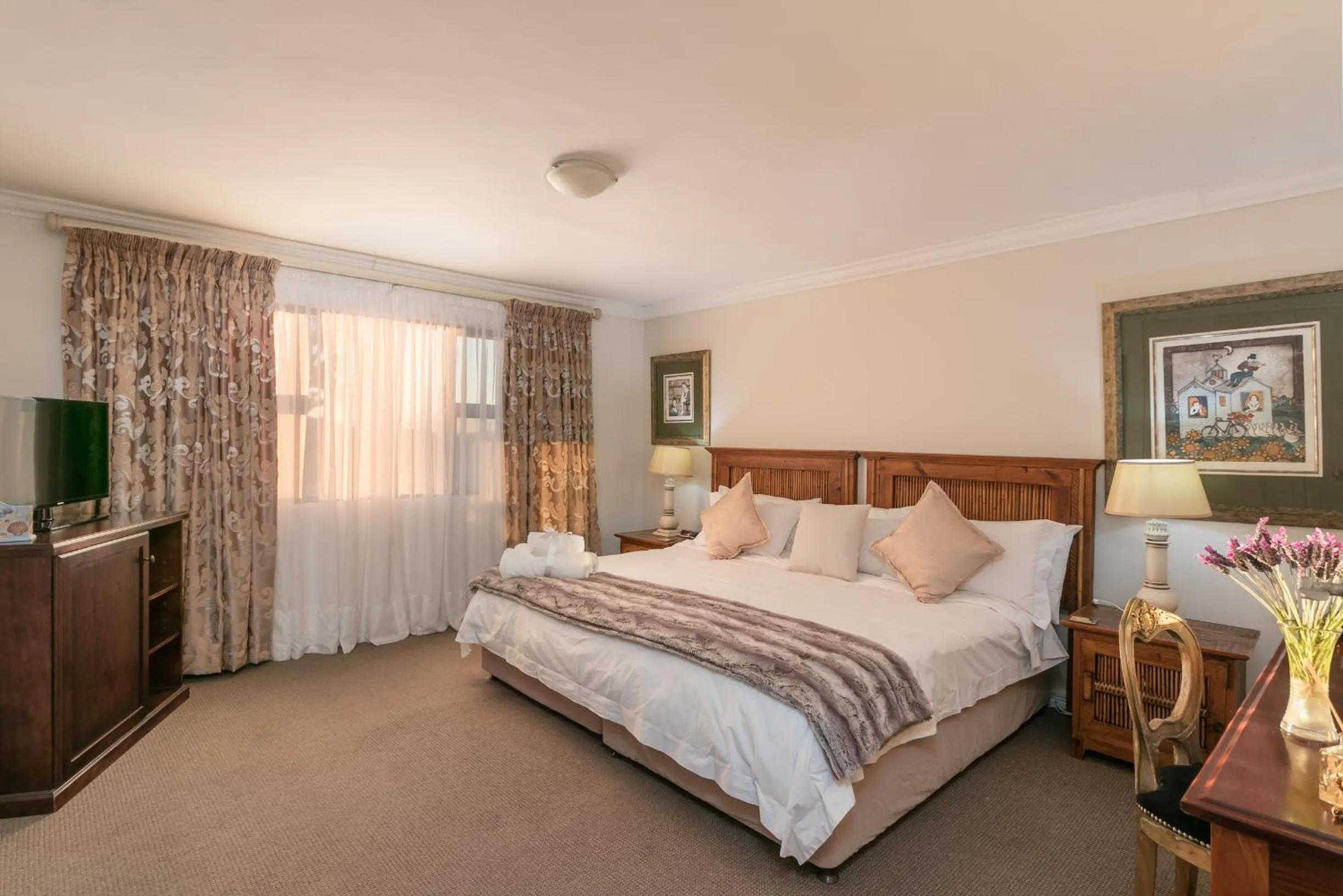 Bed in Villa Castollini