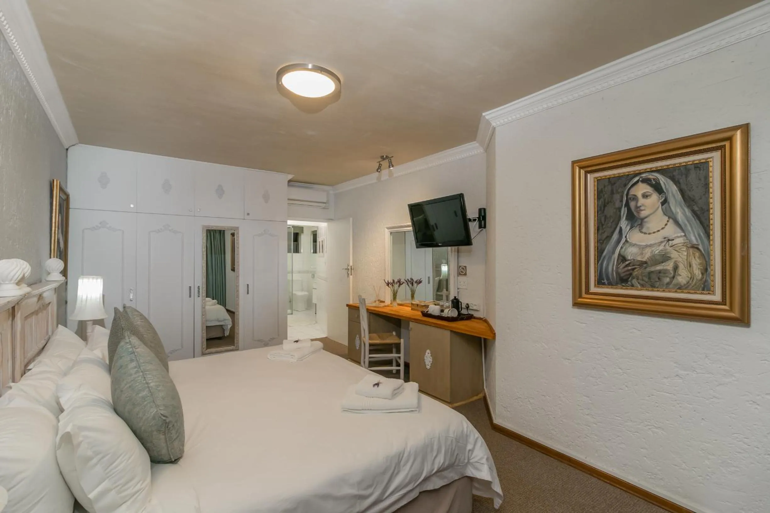 Bedroom, Bed in Villa Castollini