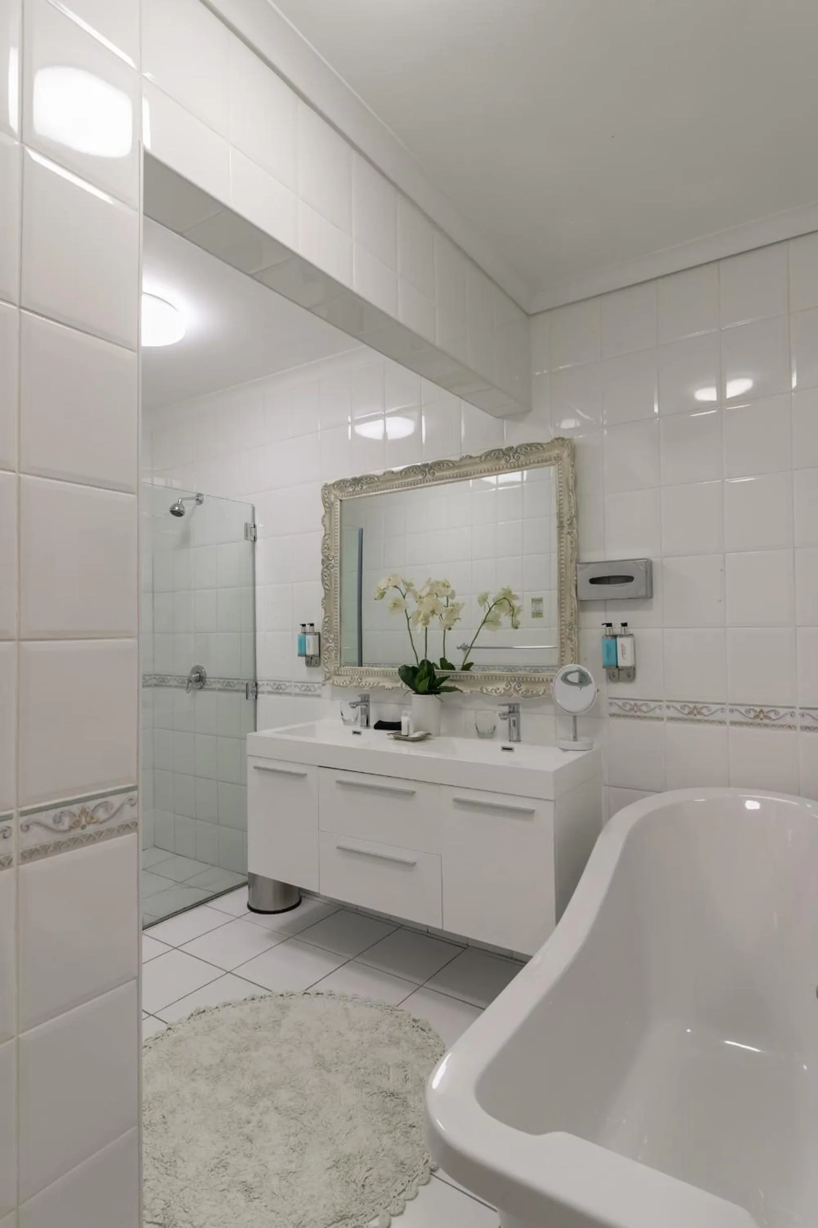 Bathroom in Villa Castollini