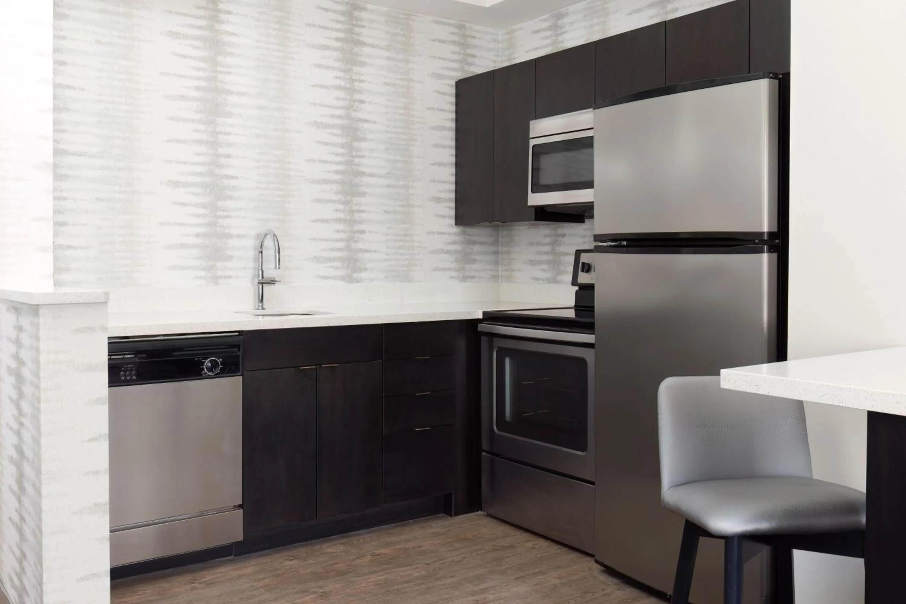 Kitchen or kitchenette in Residence Inn Providence Coventry