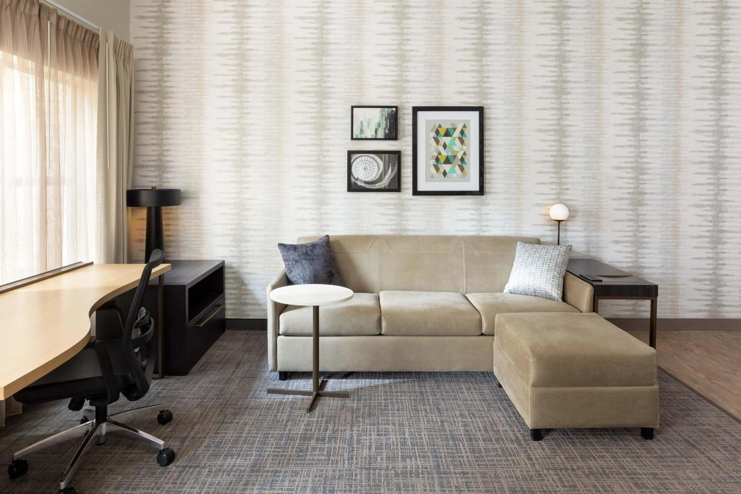 Living room in Residence Inn Providence Coventry