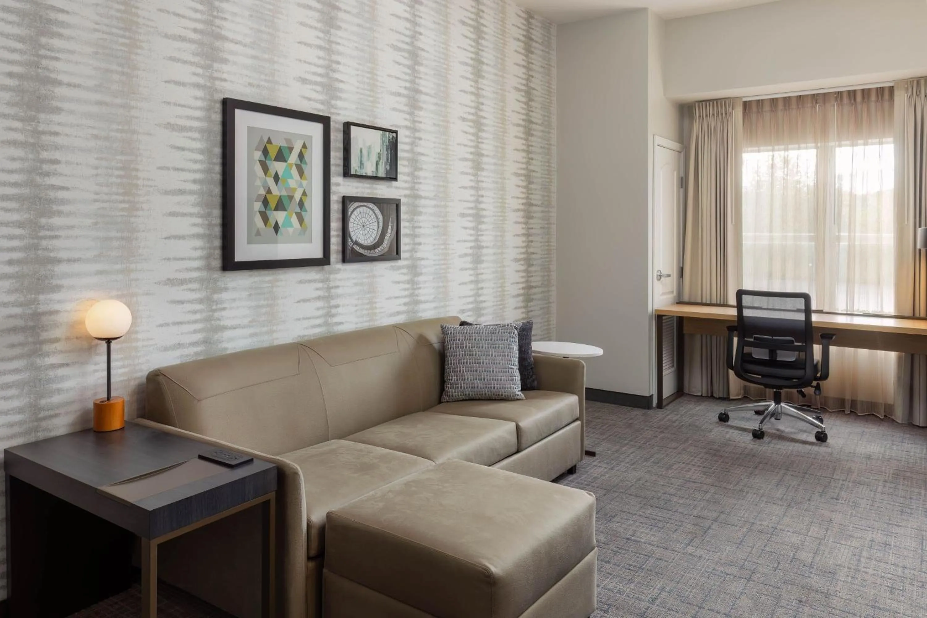 Living room in Residence Inn Providence Coventry