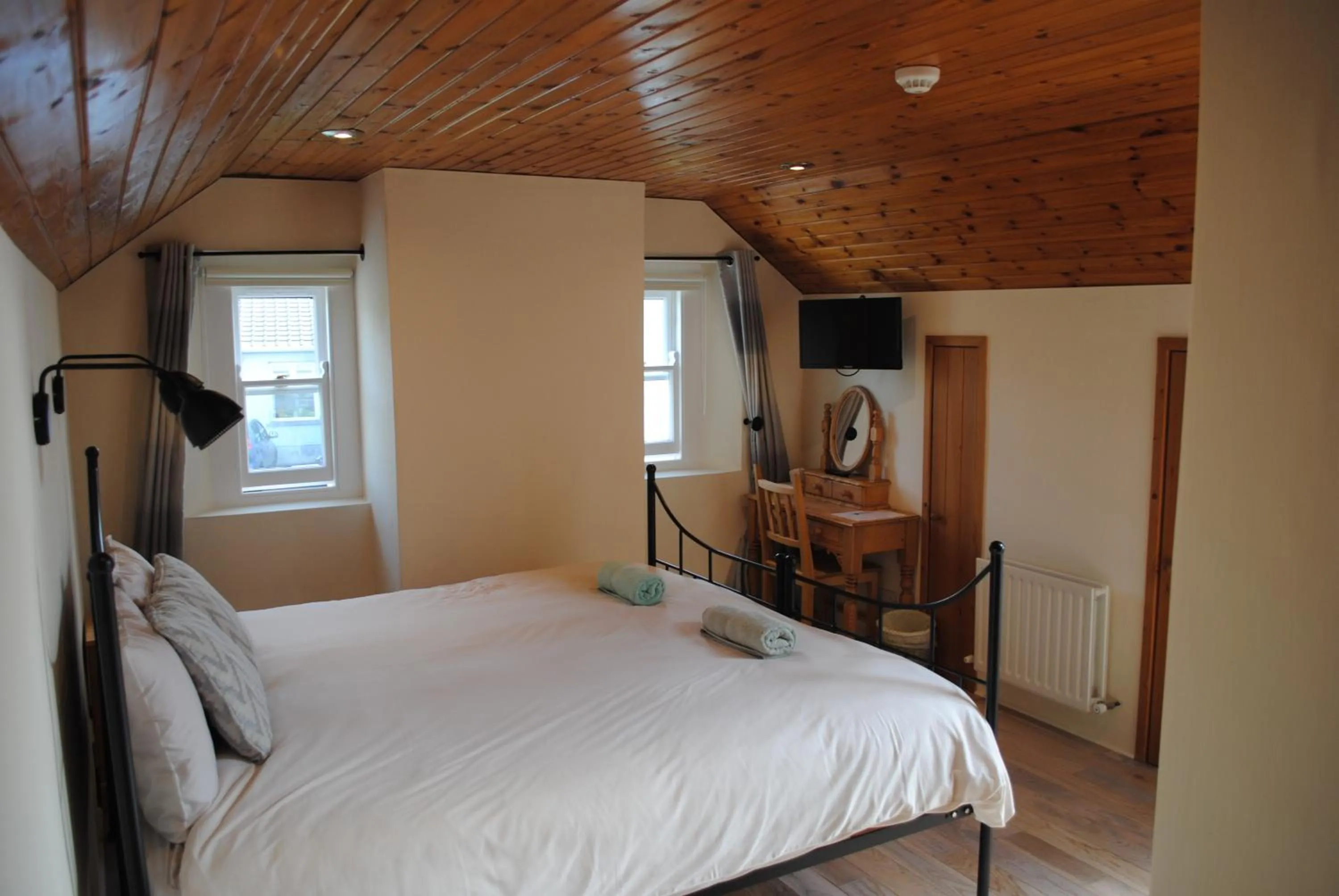 Bed in The Castle Bed & Breakfast