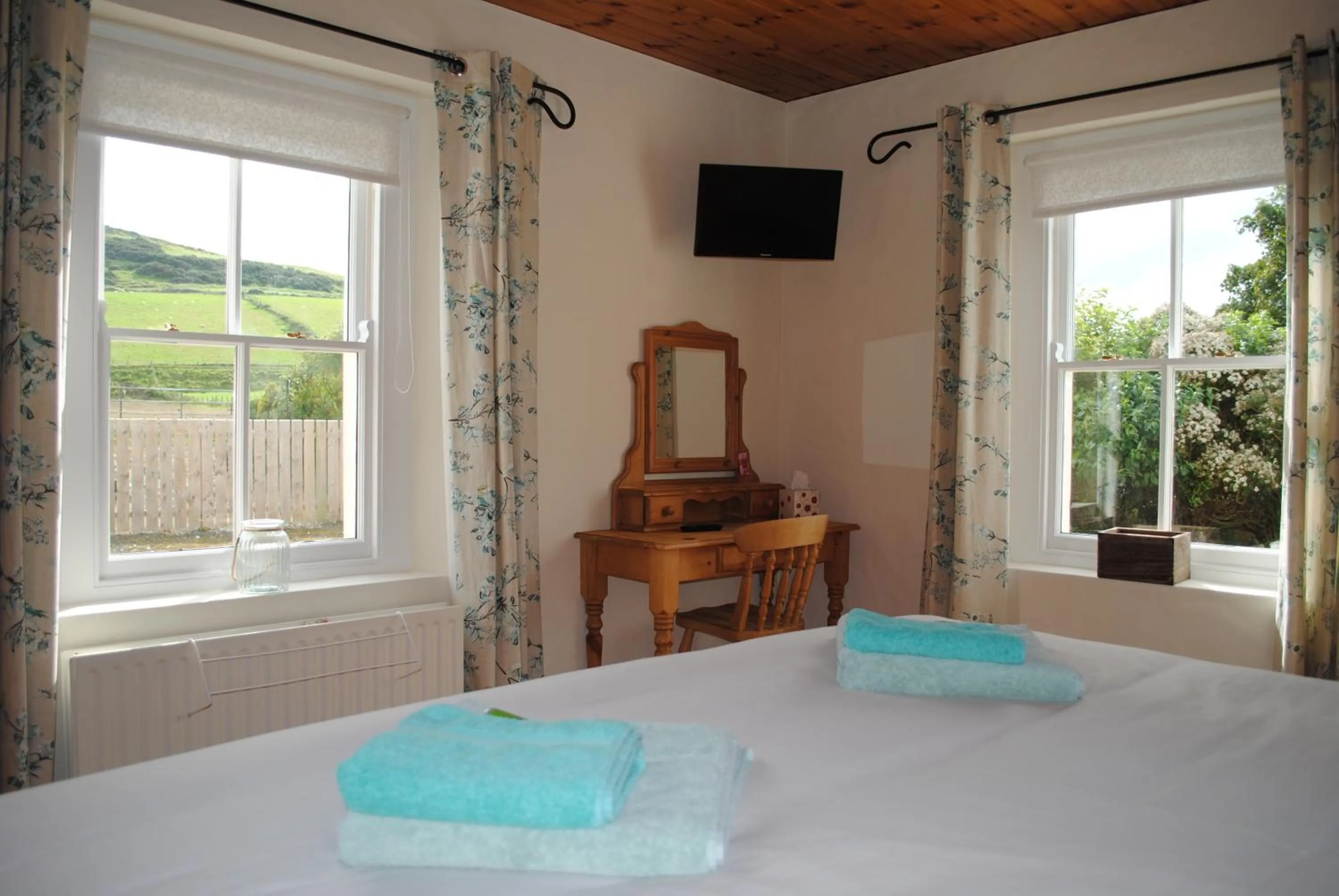 Bedroom, Bed in The Castle Bed & Breakfast