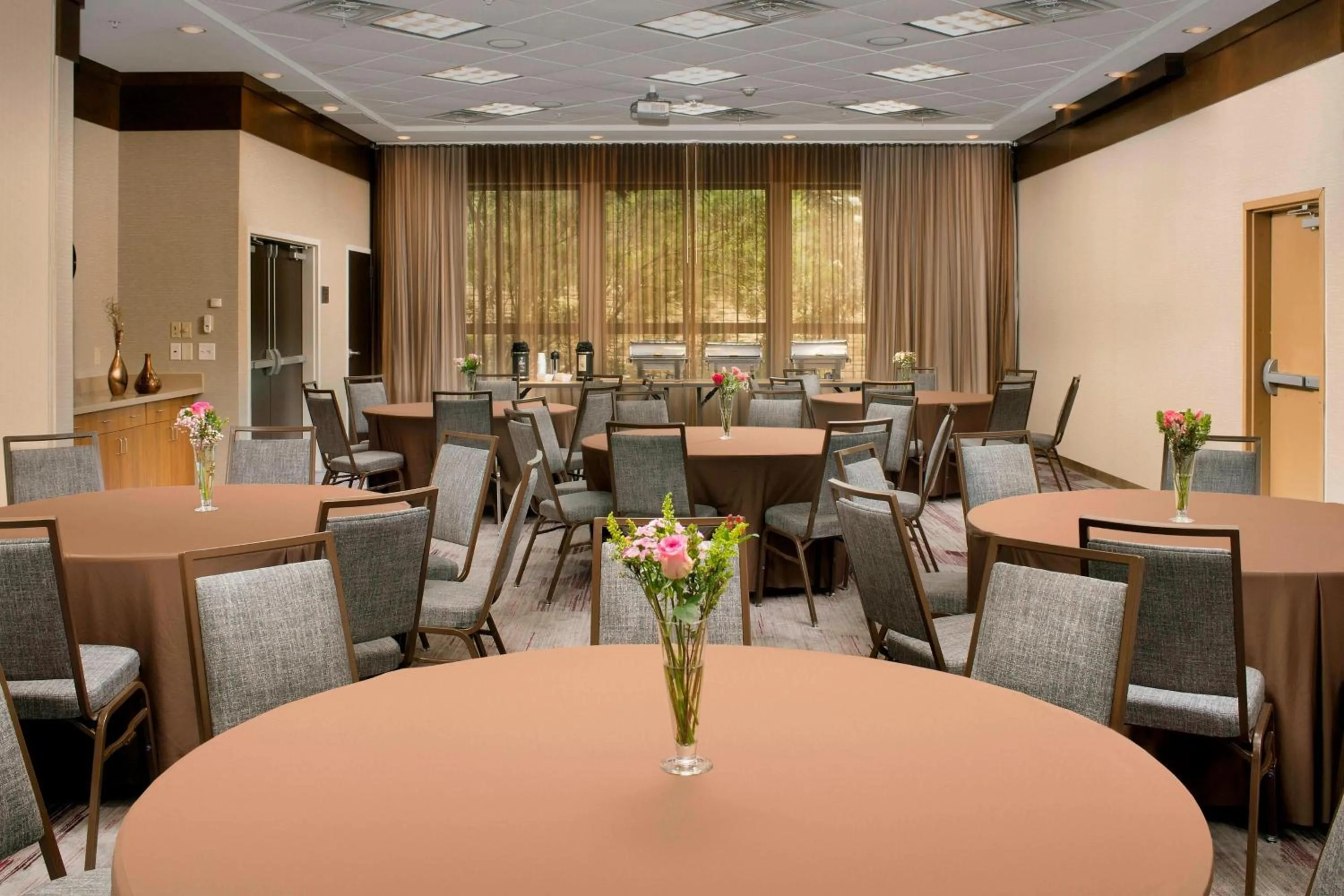 Meeting/conference room in Courtyard by Marriott Lufkin