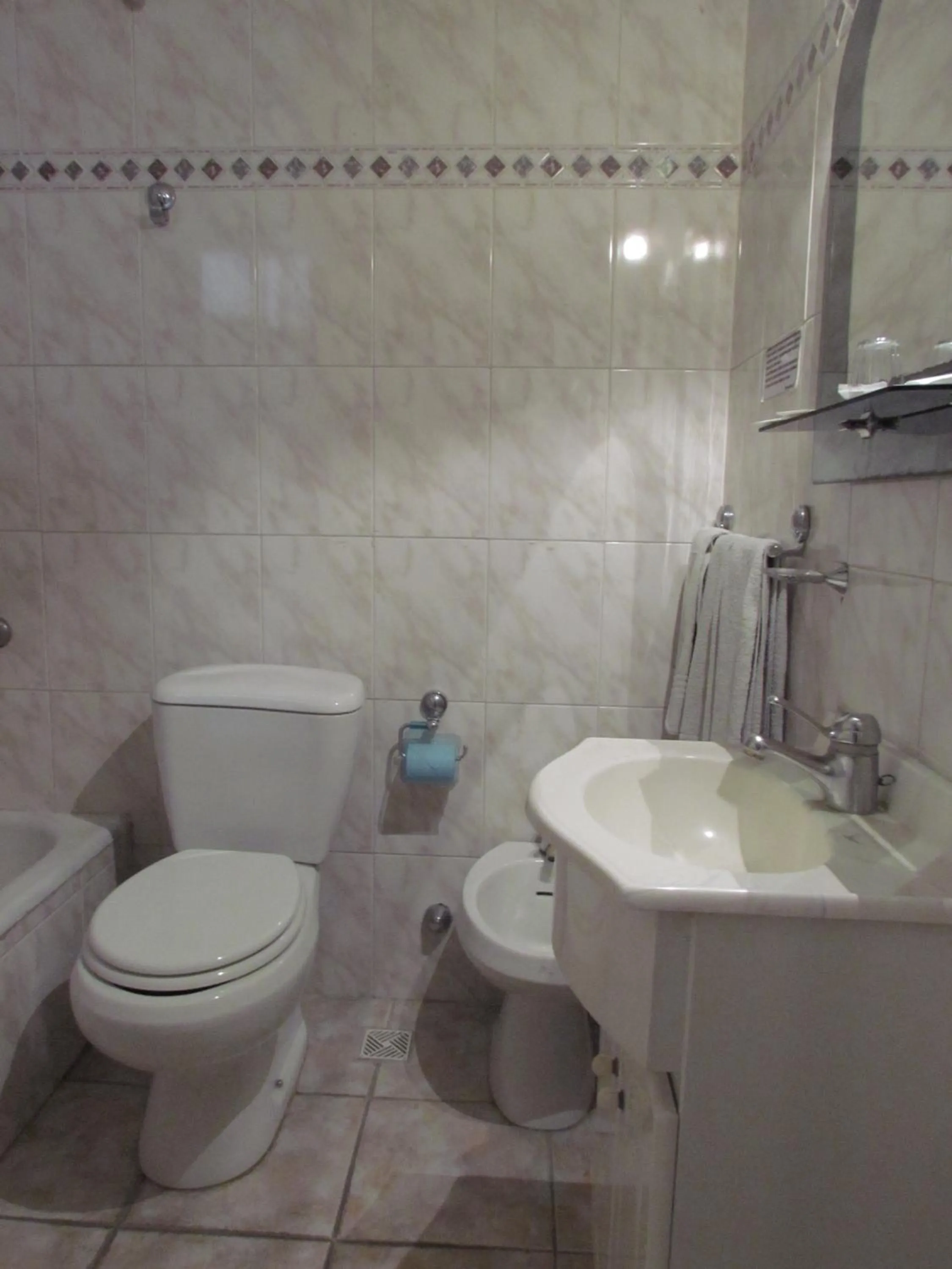 Bathroom in San Remo Grand Hotel