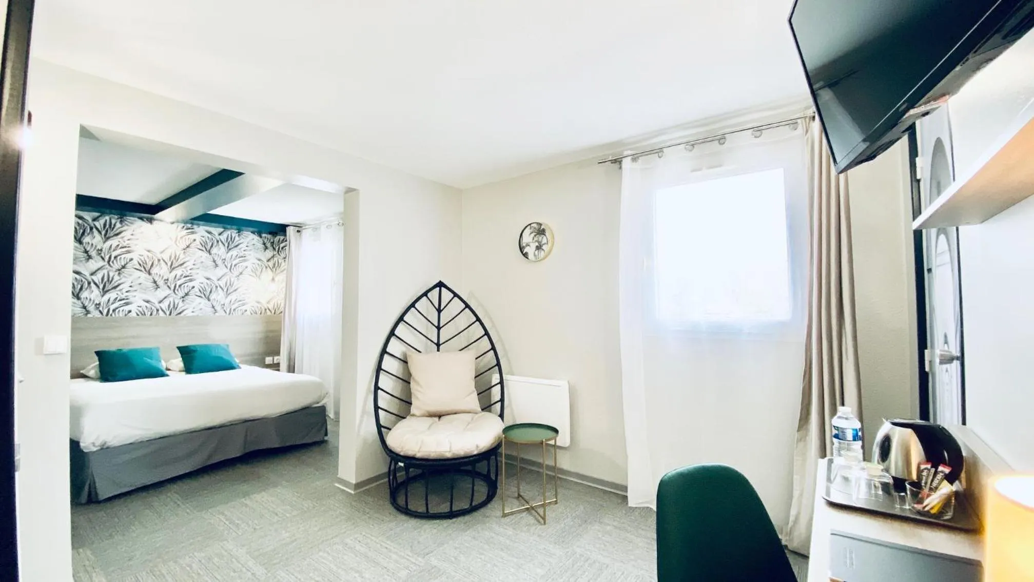 Bed in Sure Hotel by Best Western Calais Coquelles Tunnel s/ Manche