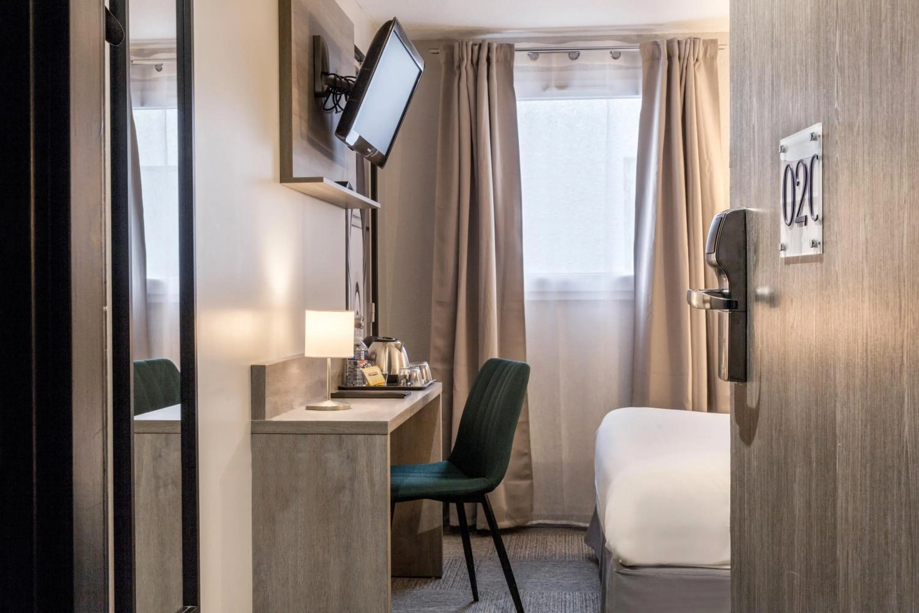 Sure Hotel by Best Western Calais Coquelles Tunnel s/ Manche