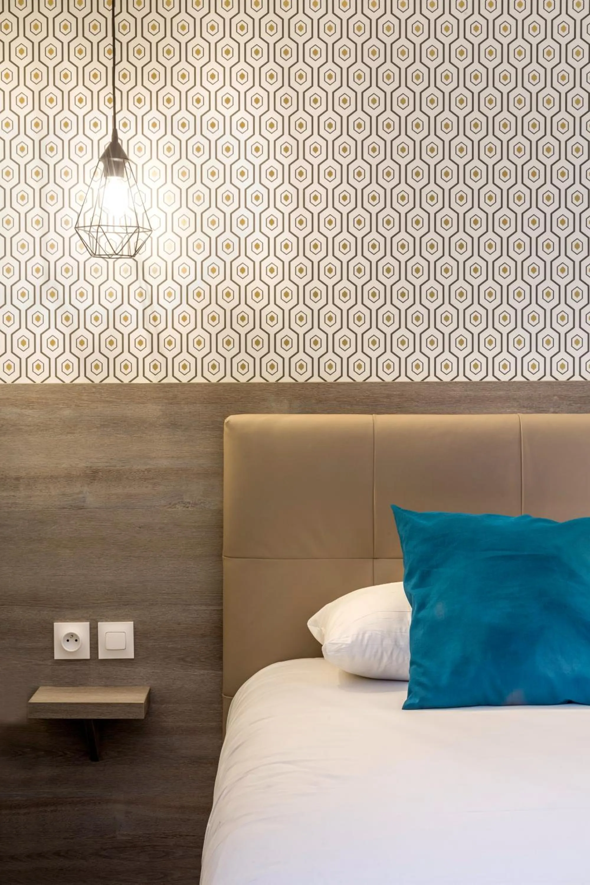 Bed in Sure Hotel by Best Western Calais Coquelles Tunnel s/ Manche